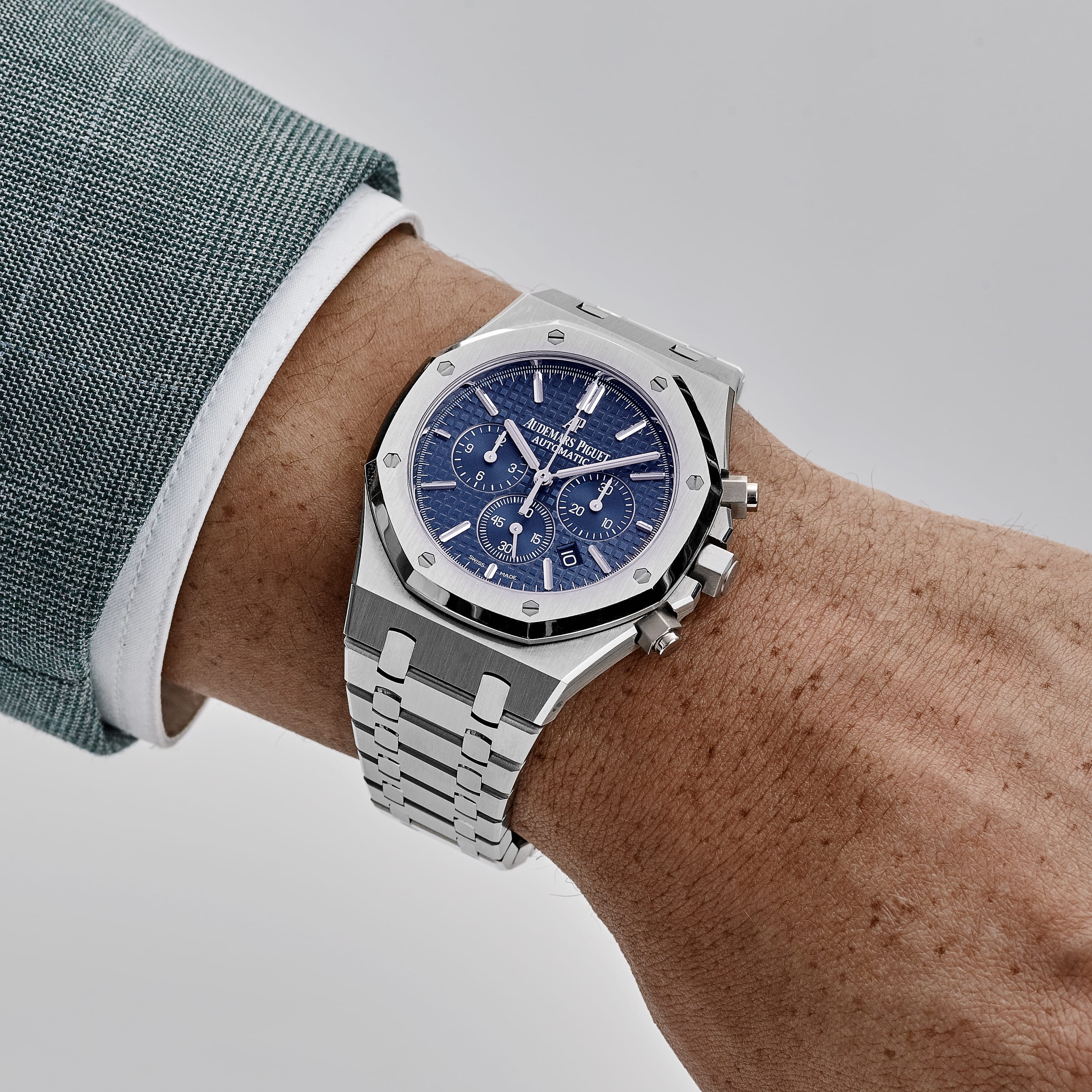 Audemars Piguet Royal Oak 26320ST.OO.1220ST.03 Chronograph Stainless Steel Blue Dial (2016)
