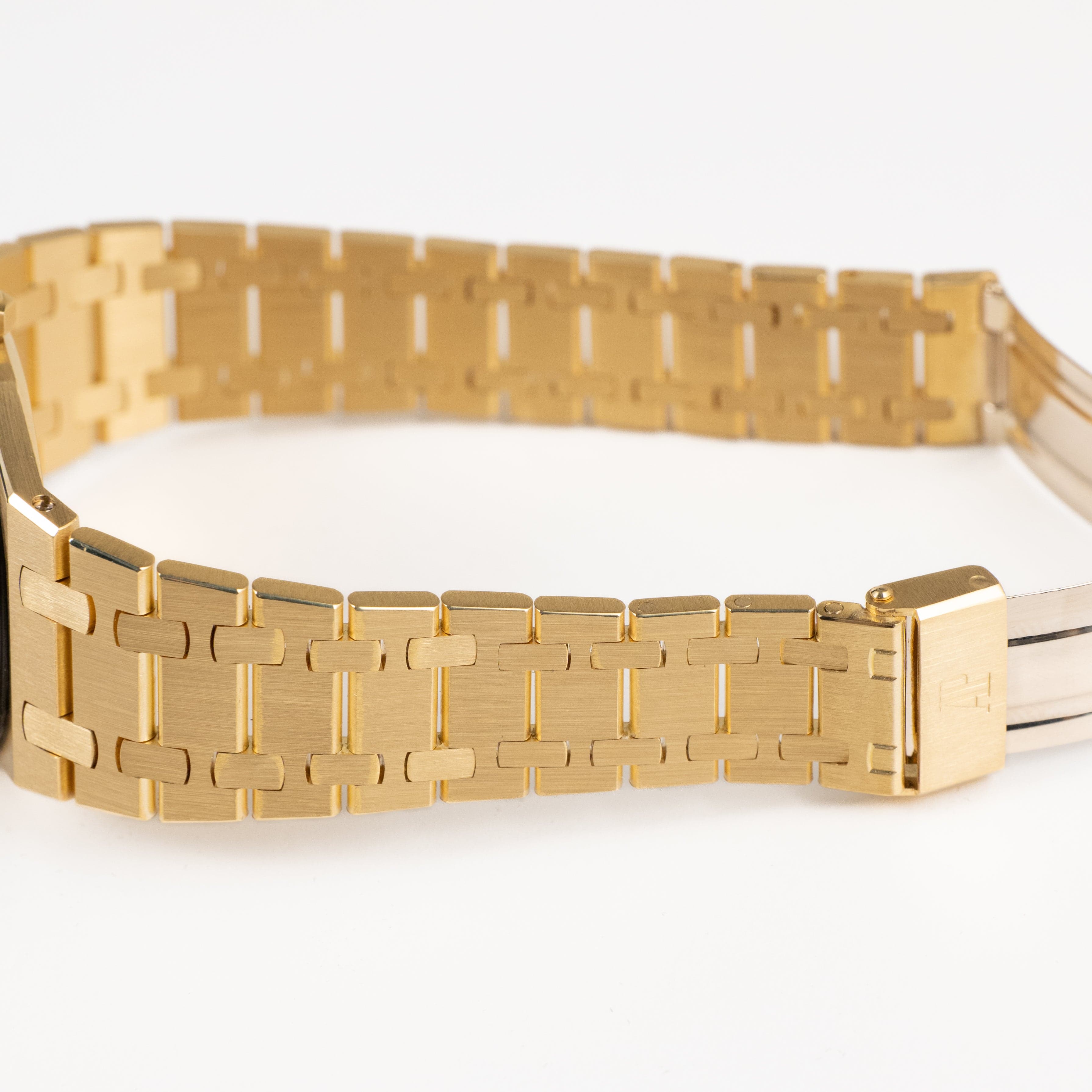 Audemars Piguet Royal Oak 56303BA 'Ladies' Yellow Gold Grey Dial Quartz