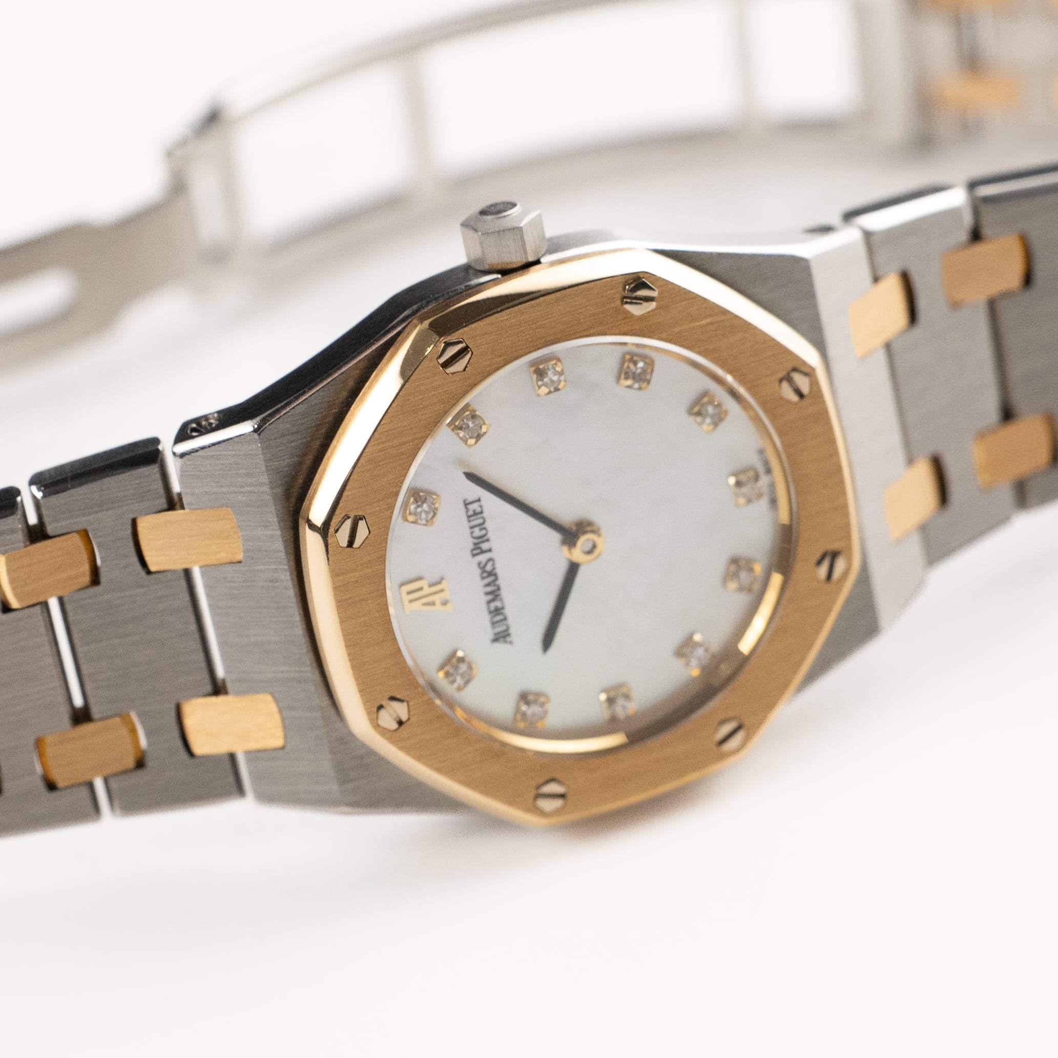 Audemars Piguet Royal Oak 66347SA Vintage 'Ladies' Stainless Steel Yellow Gold Mother of Pearl Diamond Dial Quartz