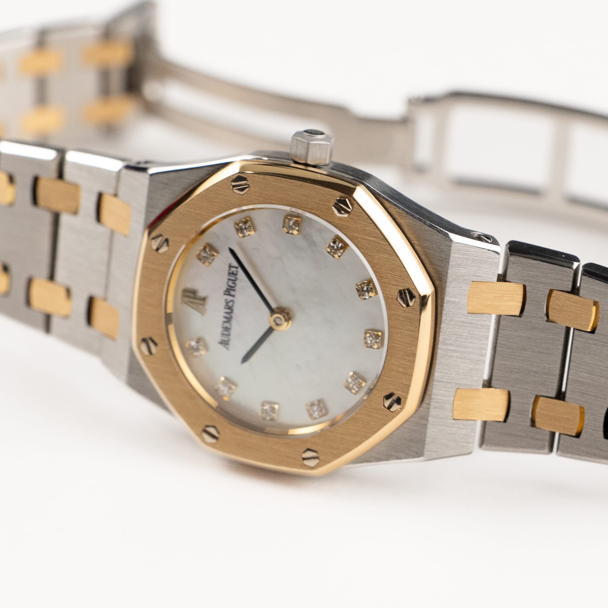 Audemars Piguet Royal Oak 66347SA Vintage 'Ladies' Stainless Steel Yellow Gold Mother of Pearl Diamond Dial Quartz
