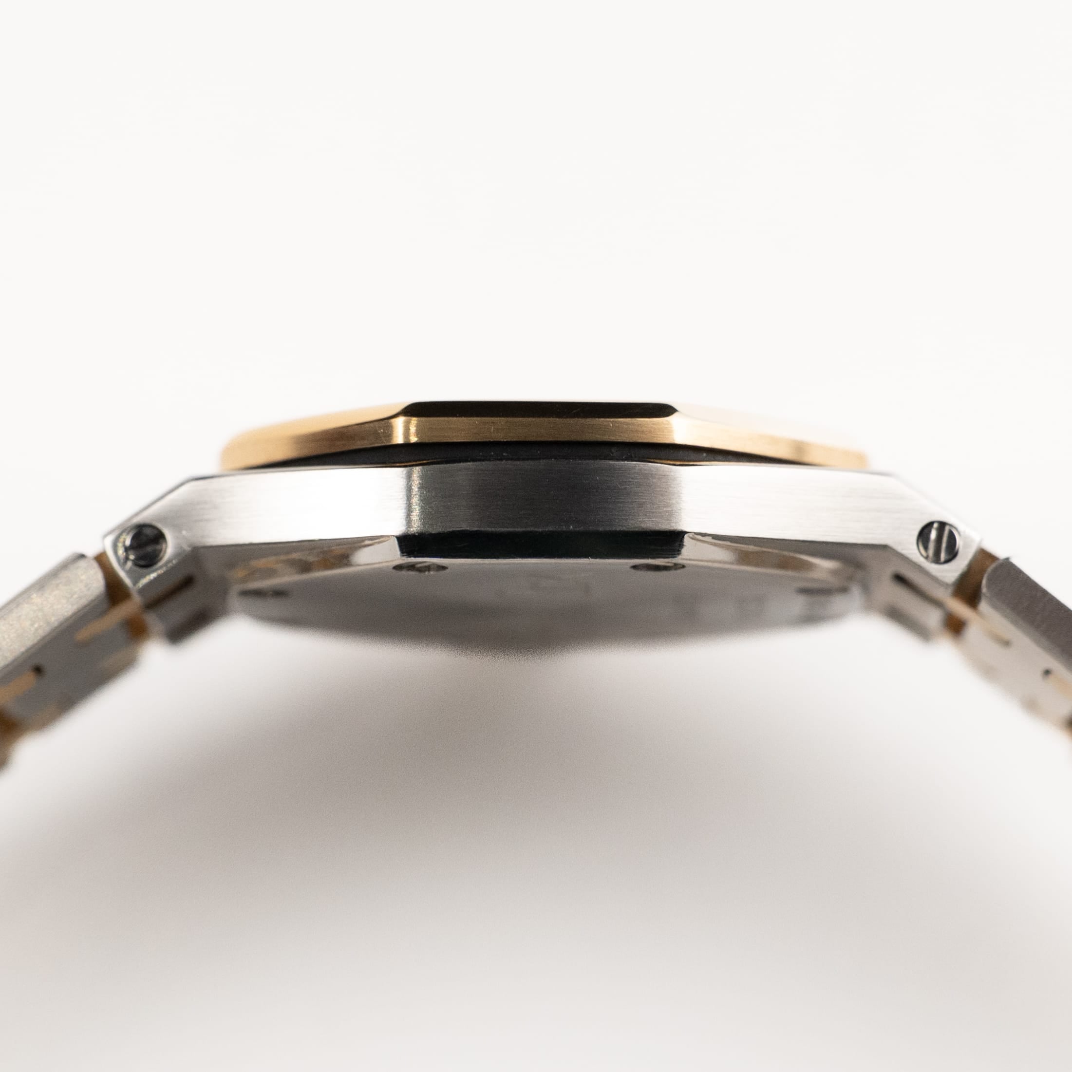 Audemars Piguet Royal Oak 66347SA Vintage 'Ladies' Stainless Steel Yellow Gold Mother of Pearl Diamond Dial Quartz