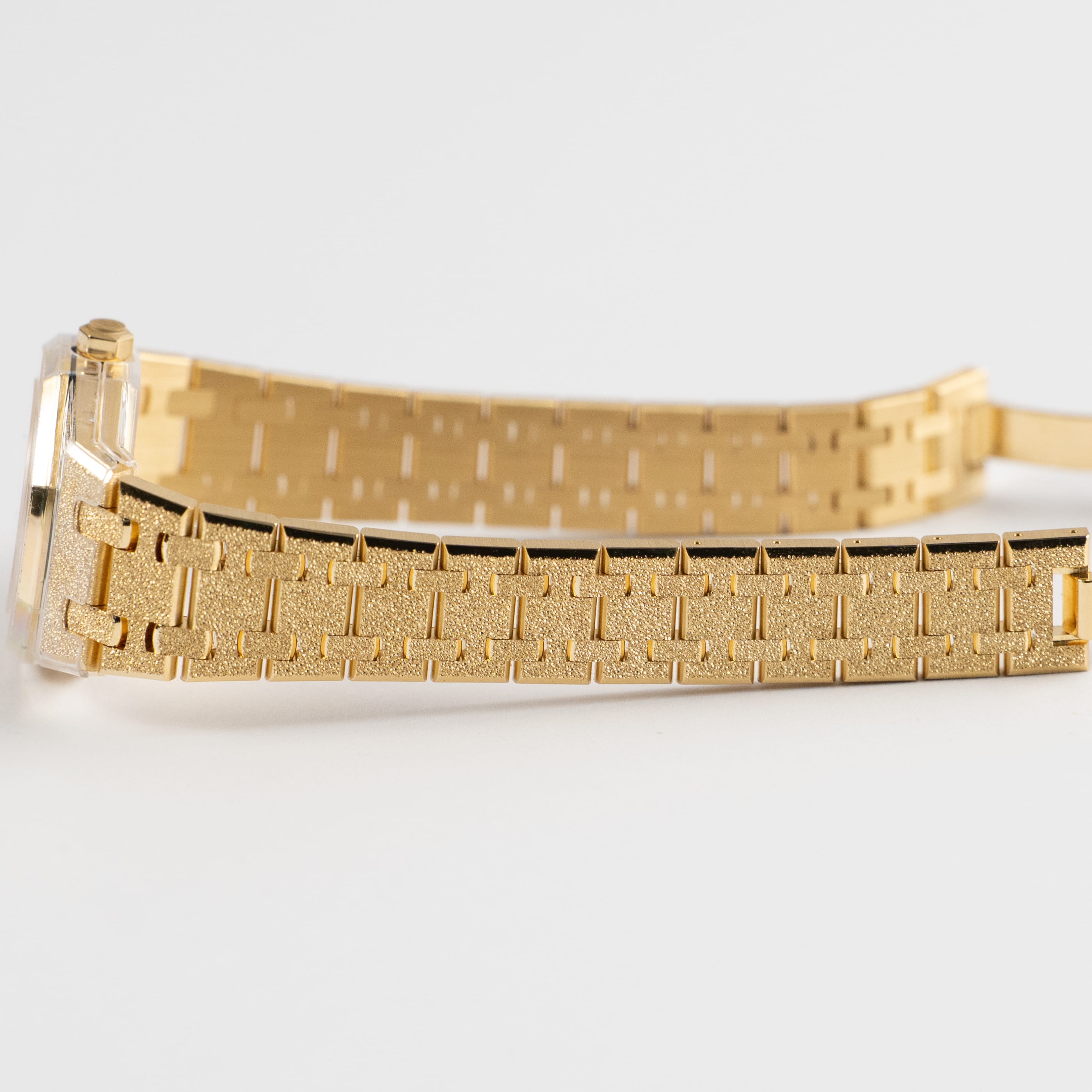Audemars Piguet Royal Oak 67630BA.GG.1312BA.01 'Mini' Frosted Yellow Gold Quartz (2026)