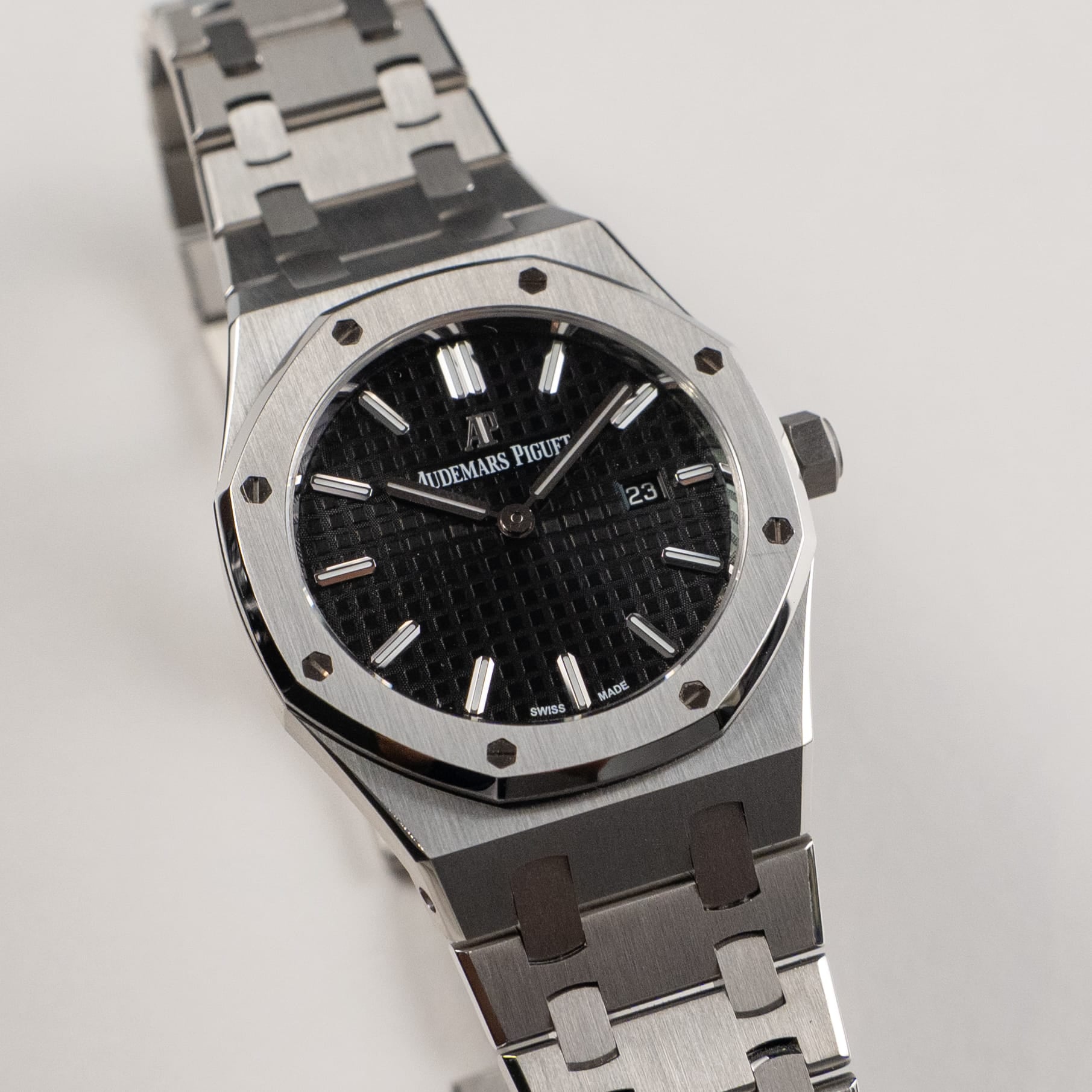 Audemars Piguet Royal Oak 67650ST.OO.1261ST.01 'Ladies' Stainless Steel Black Dial Quartz (2021)