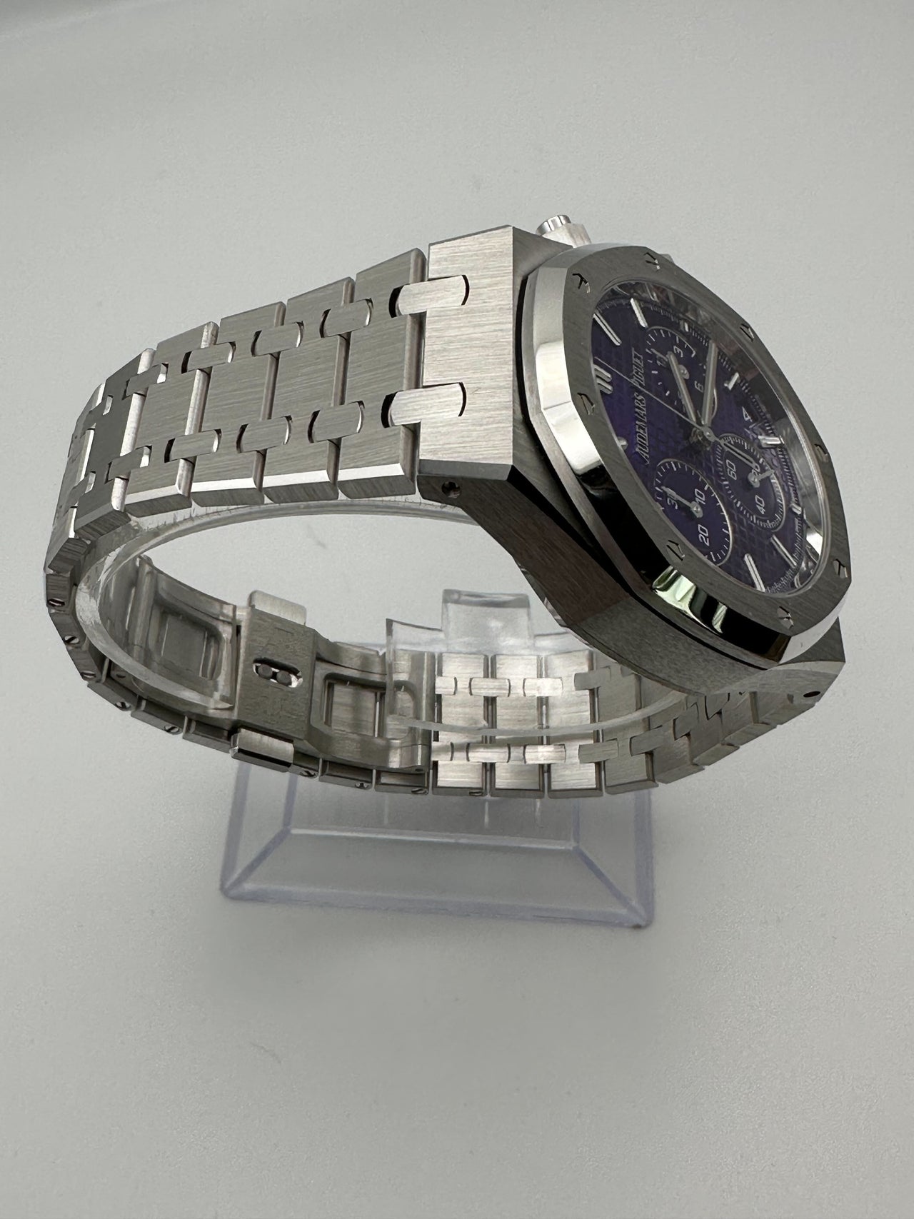 Audemars Piguet Royal Oak Chronograph 26240BC.OO.1320BC.01 'Domaine de Murtoli Special Edition' White Gold Purple Dial