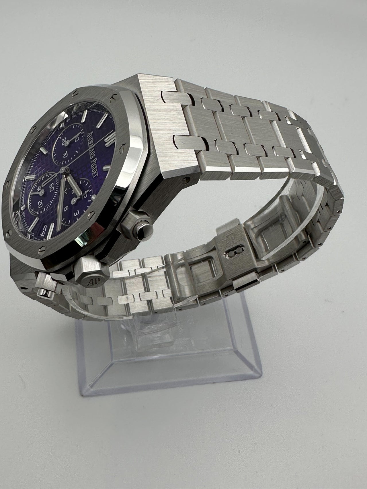 Audemars Piguet Royal Oak Selfwinding Chronograph White Gold Blue