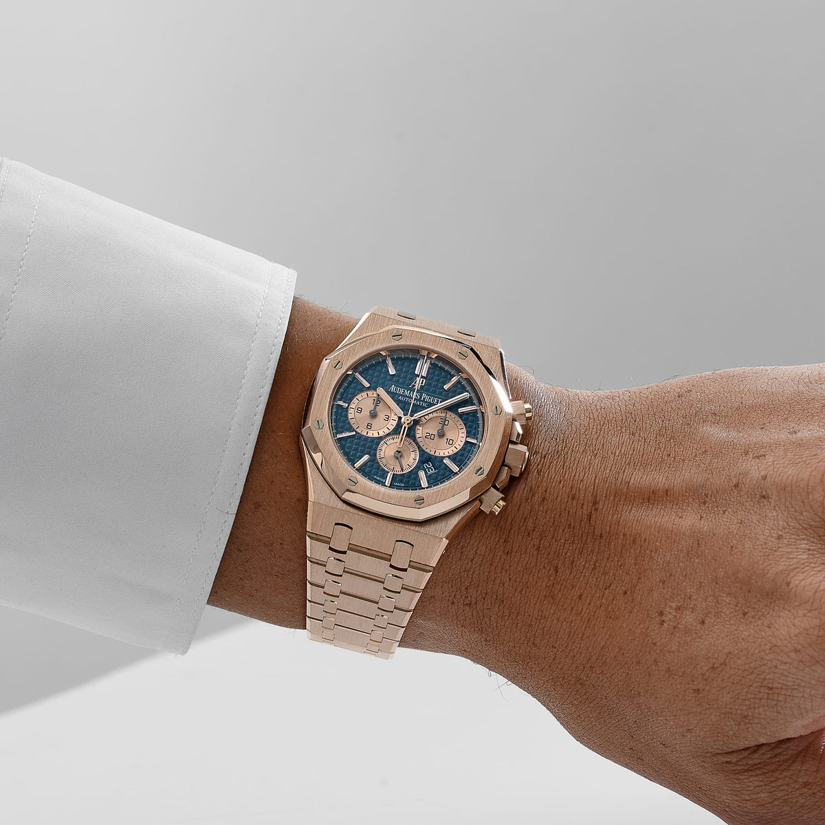Audemars Piguet Royal Oak Chronograph 26331OR.OO.1220OR.01 Rose Gold Blue Dial (2018)