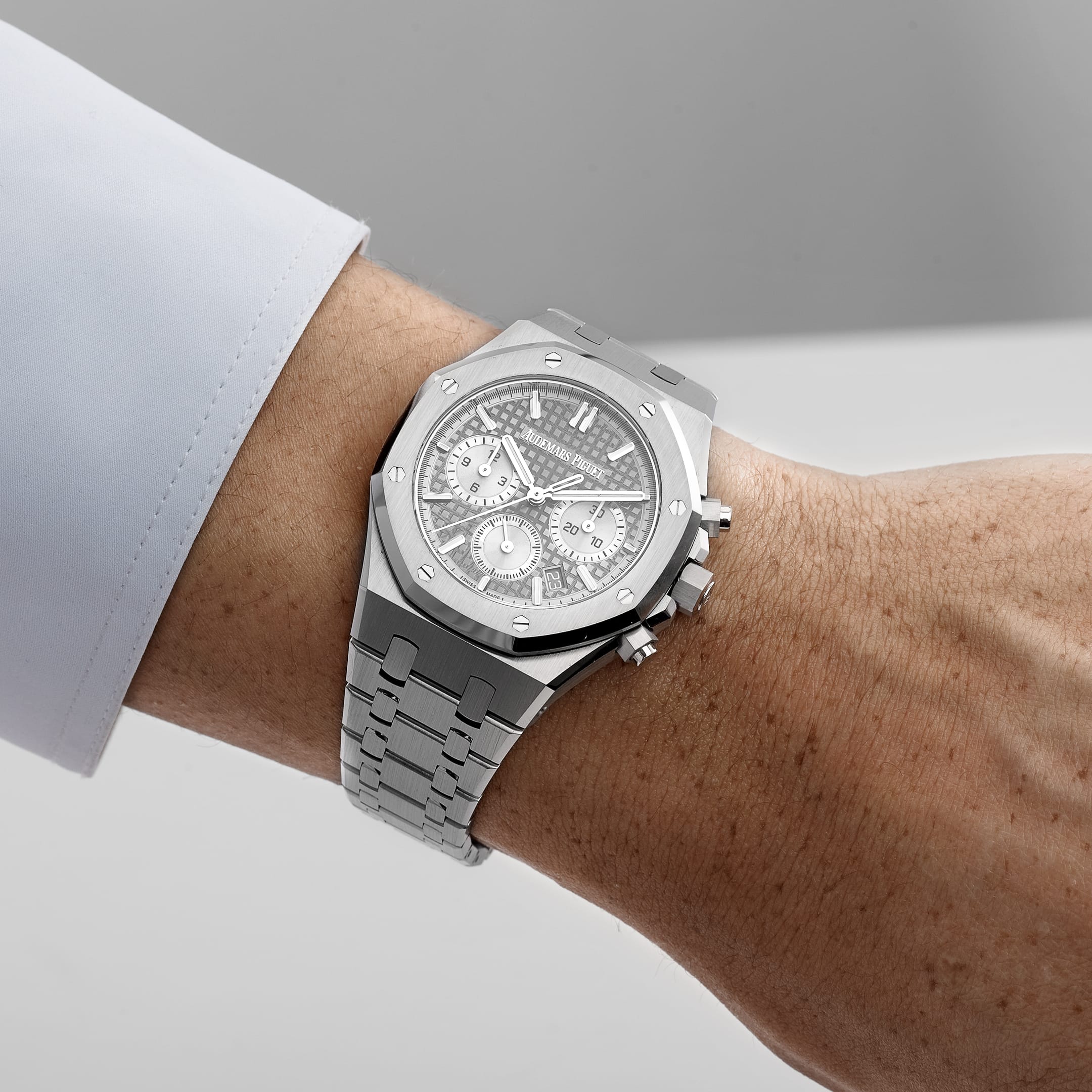 シルバークォーツ ティアドロップ 2 Audemars Piguet Royal Oak Chronograph 26715ST.OO.1356ST.02