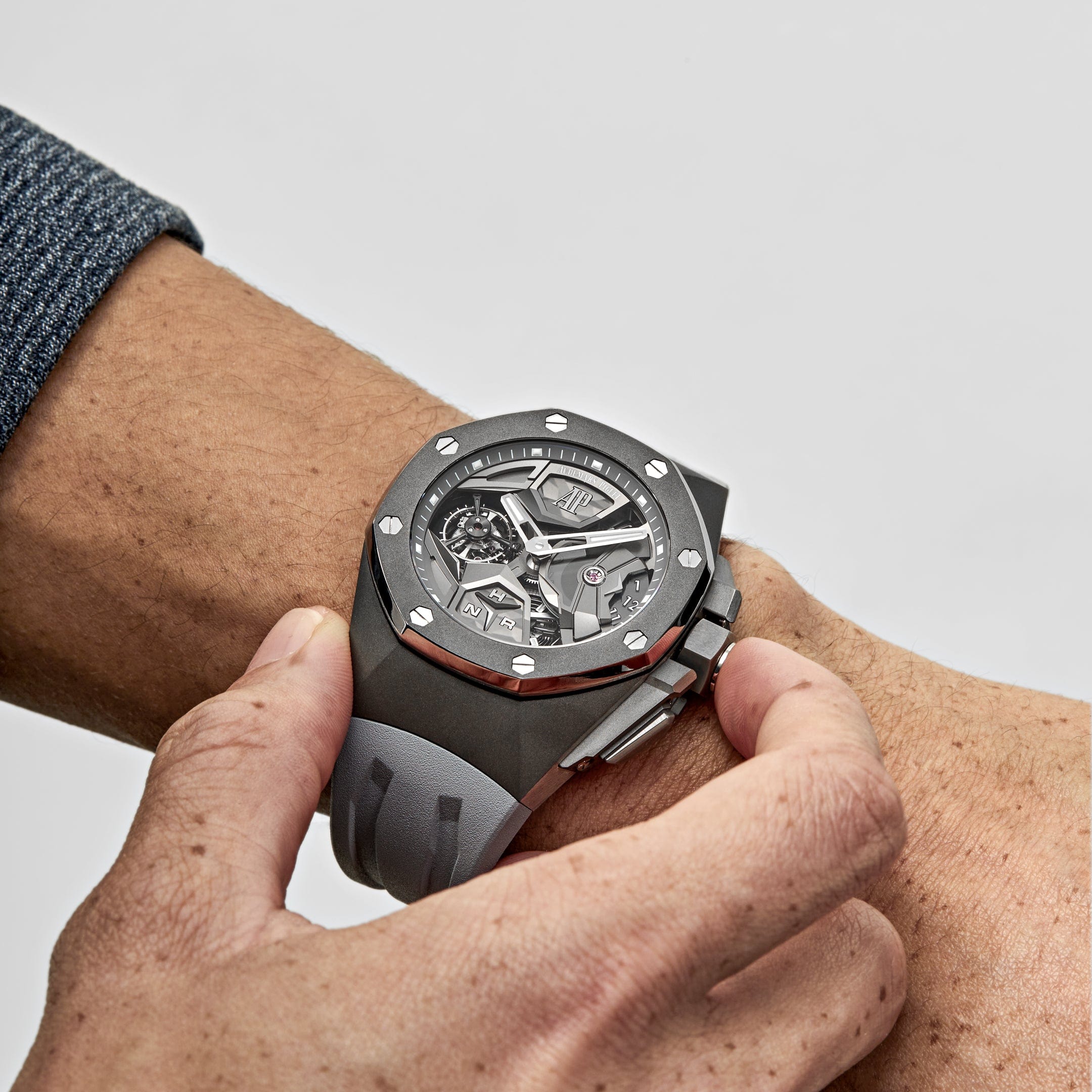 Audemars Piguet Royal Oak Concept 26589TI.GG.D006CA.01 Flying