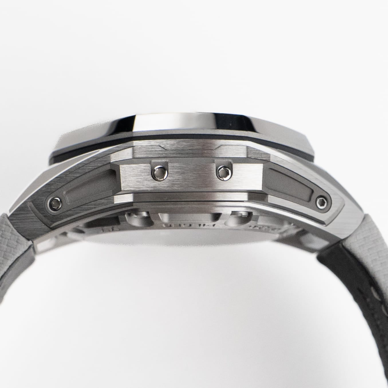Audemars Piguet Royal Oak Concept 26656TI.GG.D019VE.01 KAWS