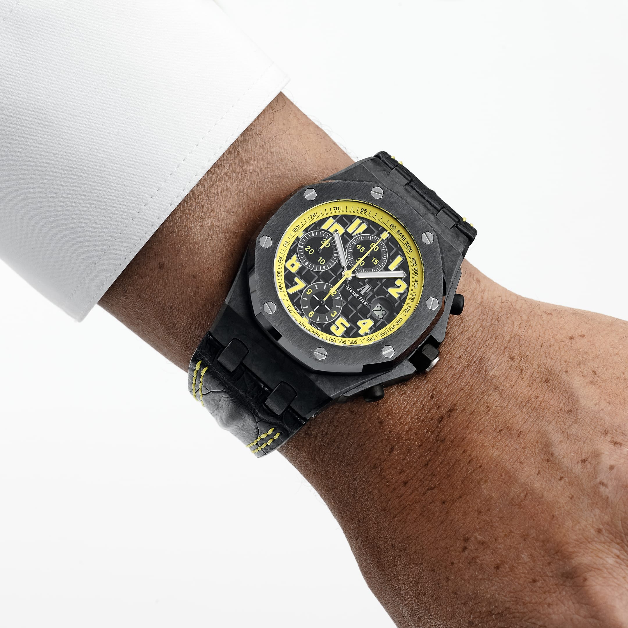 Audemars Piguet Royal Oak Offshore 26176FO.OO.D101CR.02 Chronograph 'Bumble Bee' Carbon Black Dial