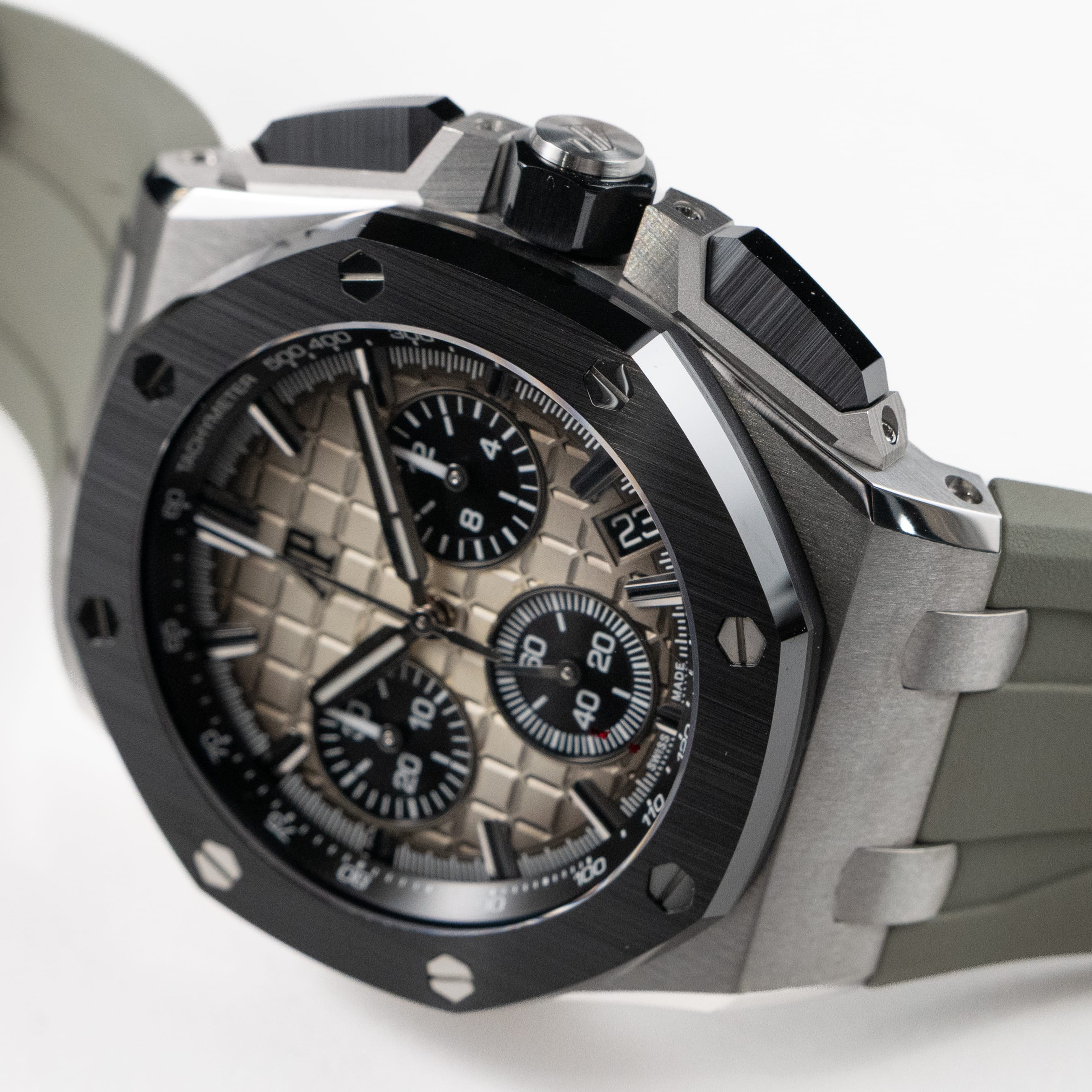 Audemars Piguet Royal Oak Offshore 26420SO.OO.A600CA.01 Chronograph Stainless Steel Smoked Light Brown Dial (2021)