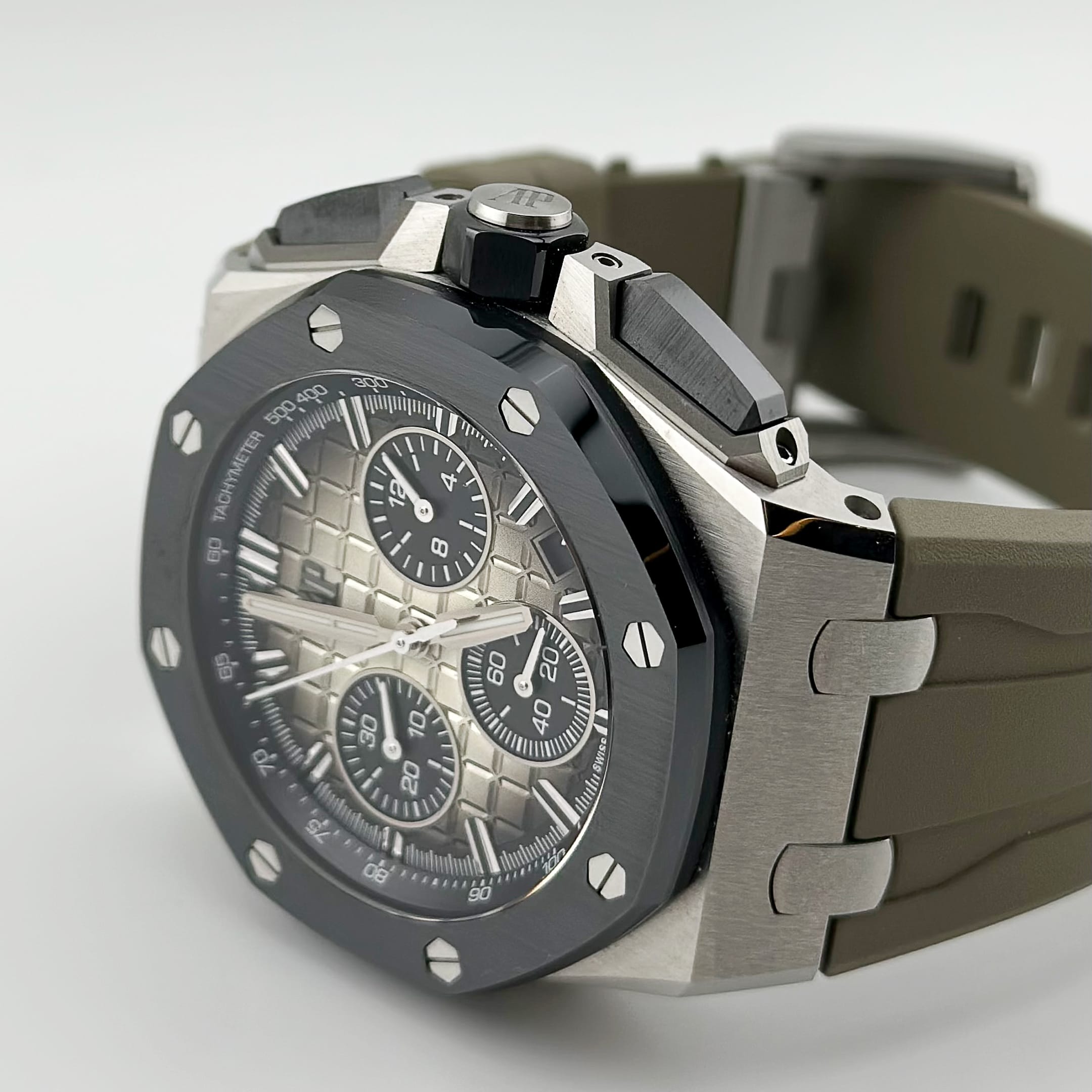 Audemars Piguet Royal Oak Offshore 26420SO.OO.A600CA.01 Chronograph Stainless Steel Smoked Light Brown Dial (2023)