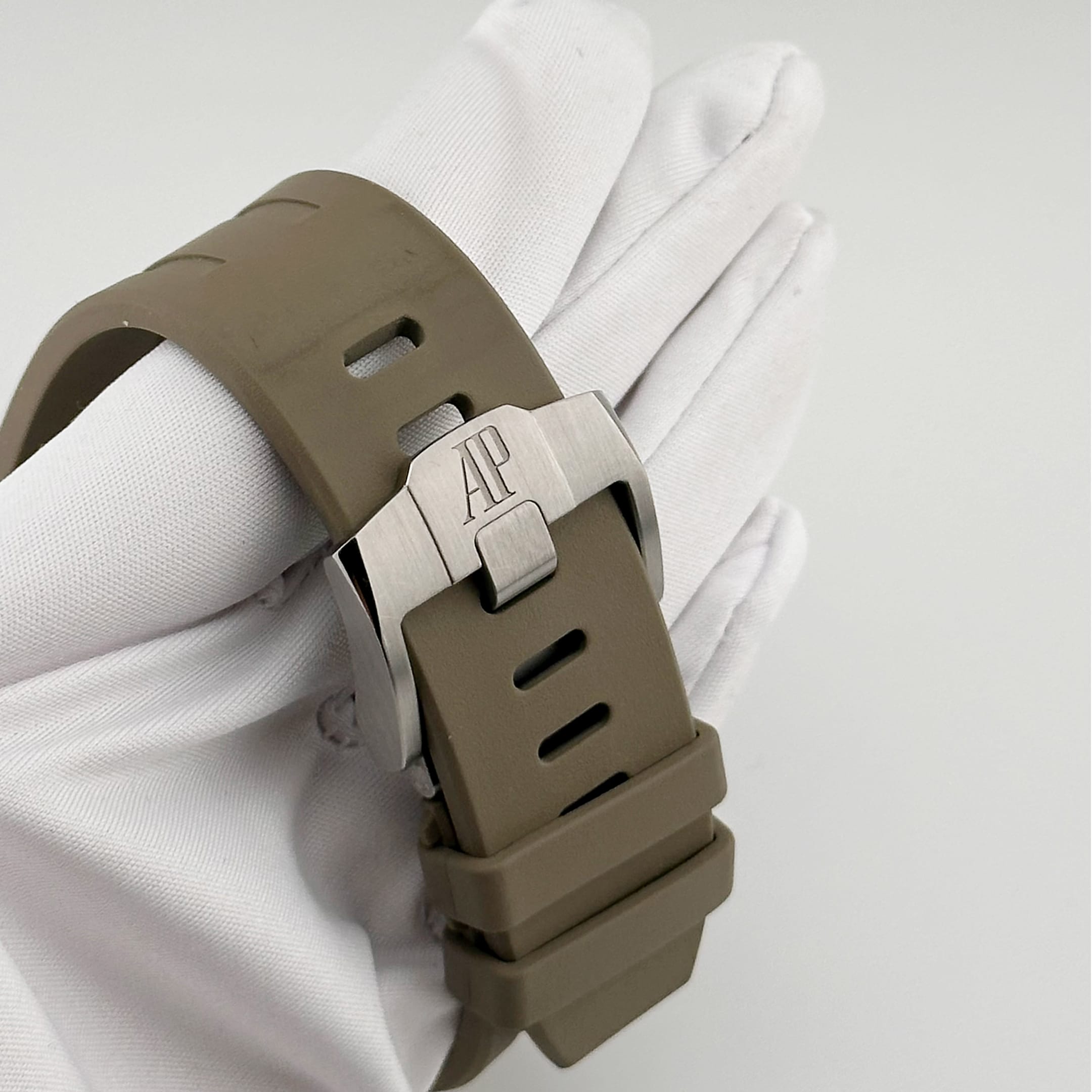 Audemars Piguet Royal Oak Offshore 26420SO.OO.A600CA.01 Chronograph Stainless Steel Smoked Light Brown Dial (2023)
