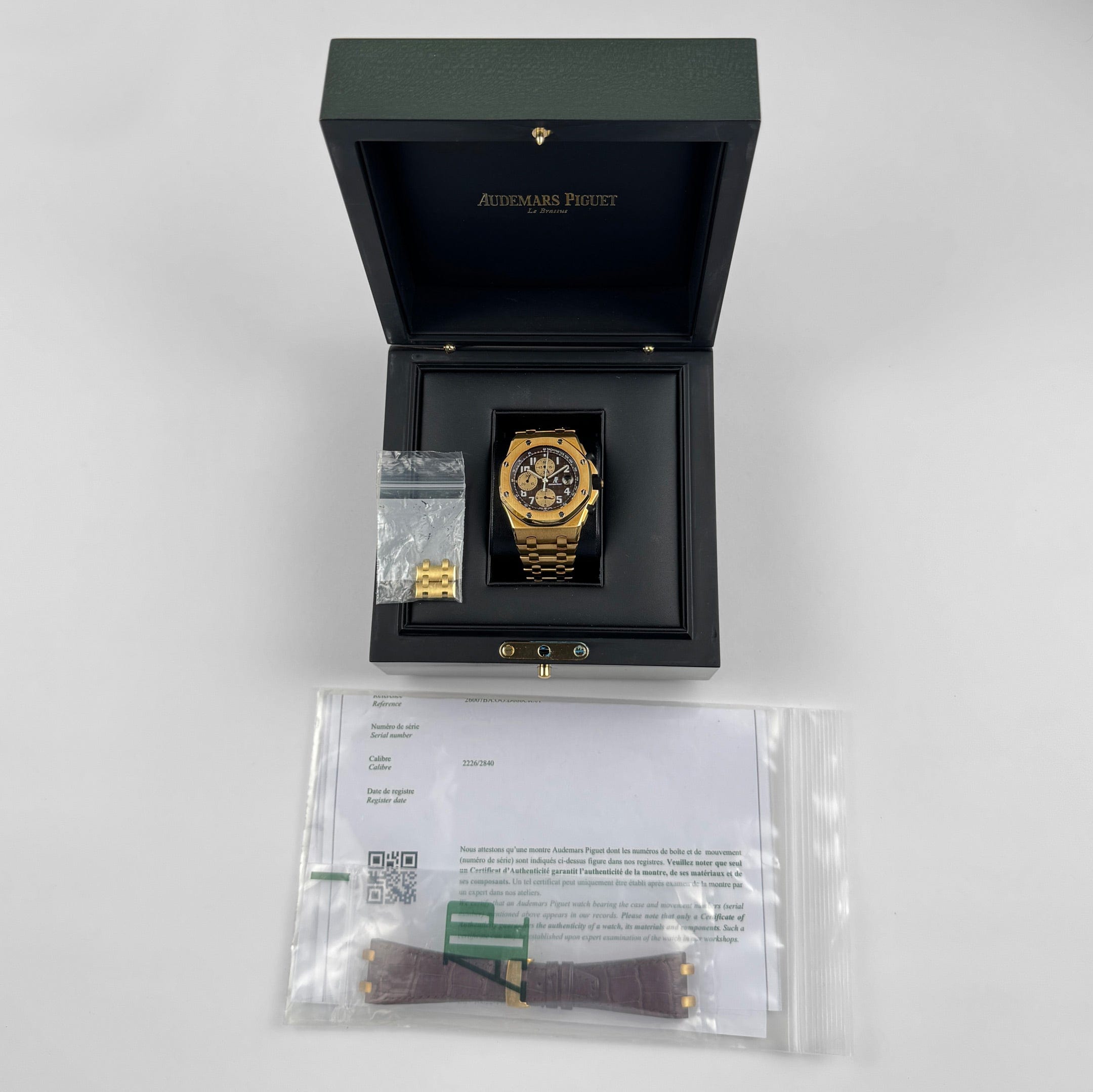 Audemars Piguet Royal Oak Offshore Chronograph 26007BA.OO.D088CR.01 ‘Arnold Schwarzenegger’ Yellow Gold Brown Dial Limited Edition of 400 (2004)