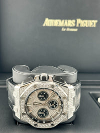 Thumbnail for Luxury Watch Audemars Piguet Royal Oak Offshore Selfwinding Chronograph Diamond 26423BC.ZZ.D002CA.01 Wrist Aficionado