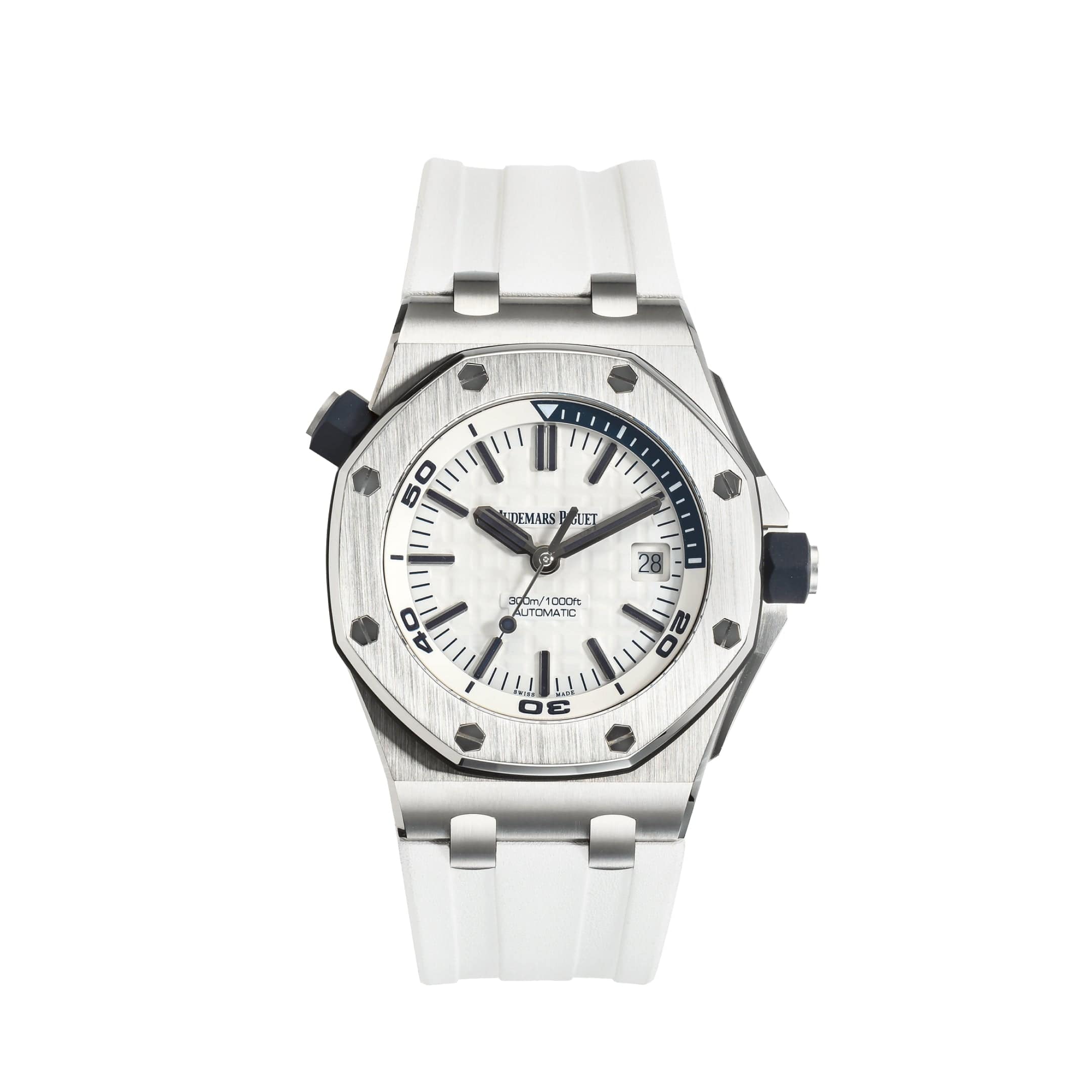 Royal oak store offshore white dial