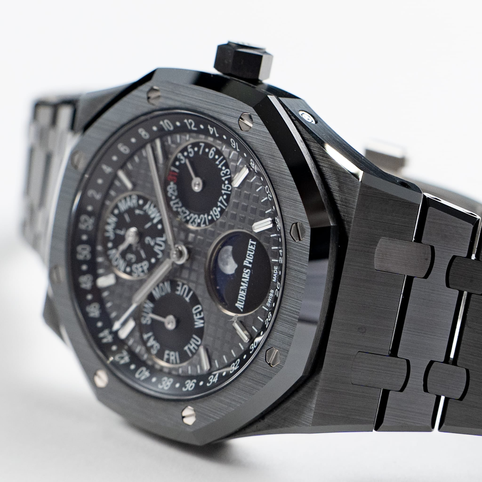 Audemars Piguet Royal Oak Perpetual Calendar 26579CE.OO.1225CE.01 Black Ceramic