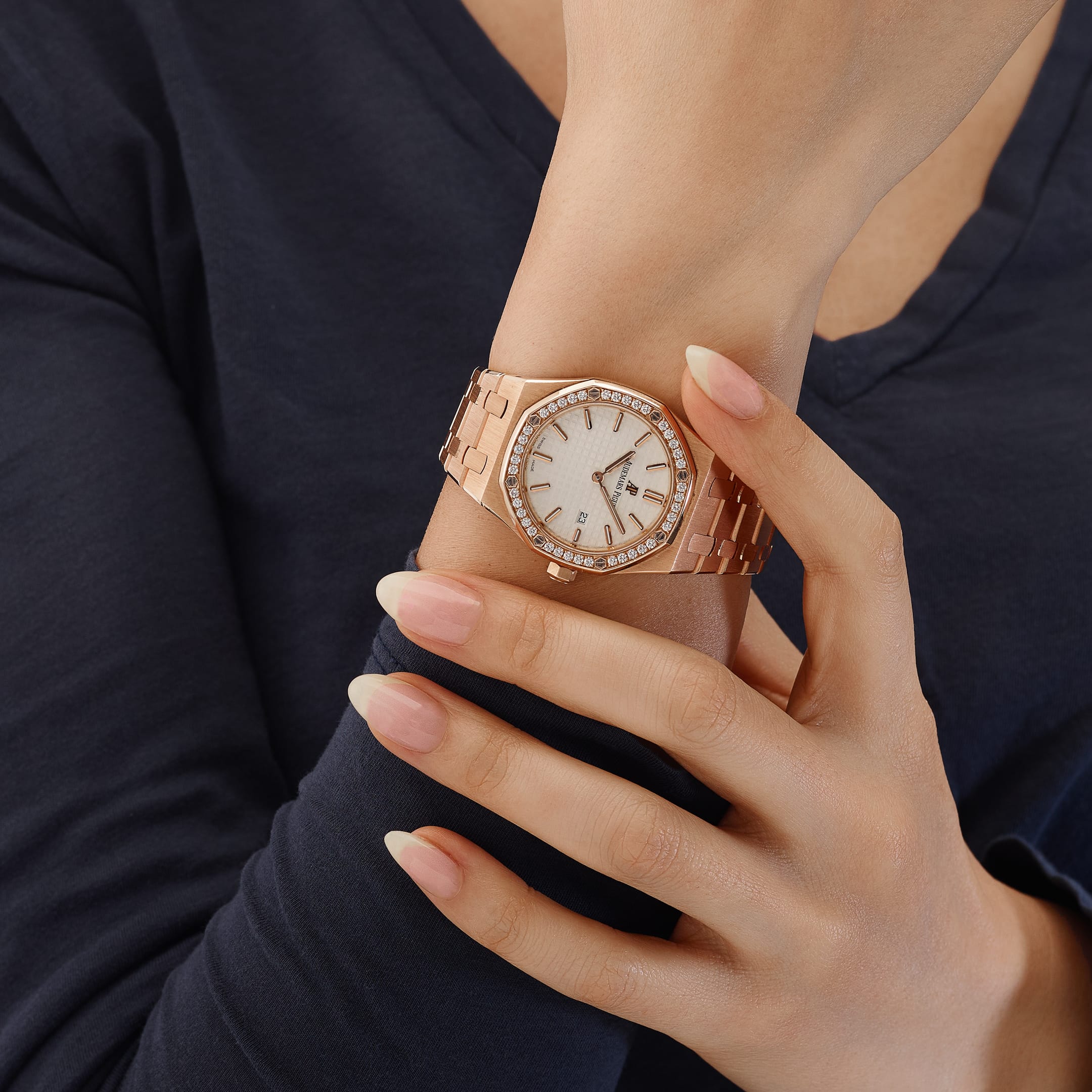 Audemars Piguet Royal Oak Quartz 67651OR.ZZ.1261OR.01 'Ladies