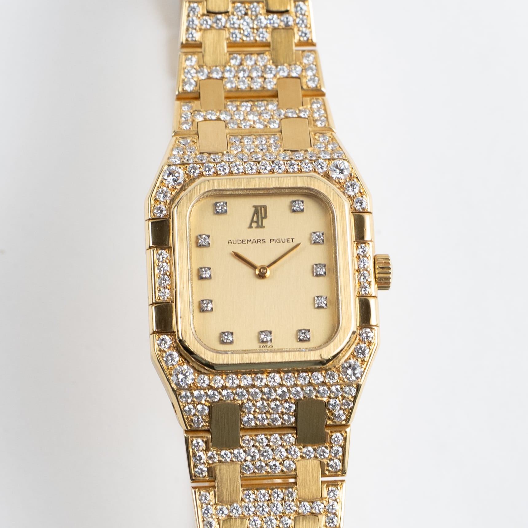 Audemars Piguet Royal Oak Rectangular 6028BA Vintage 'Ladies' Yellow Gold Diamond-Set Quartz (1983)
