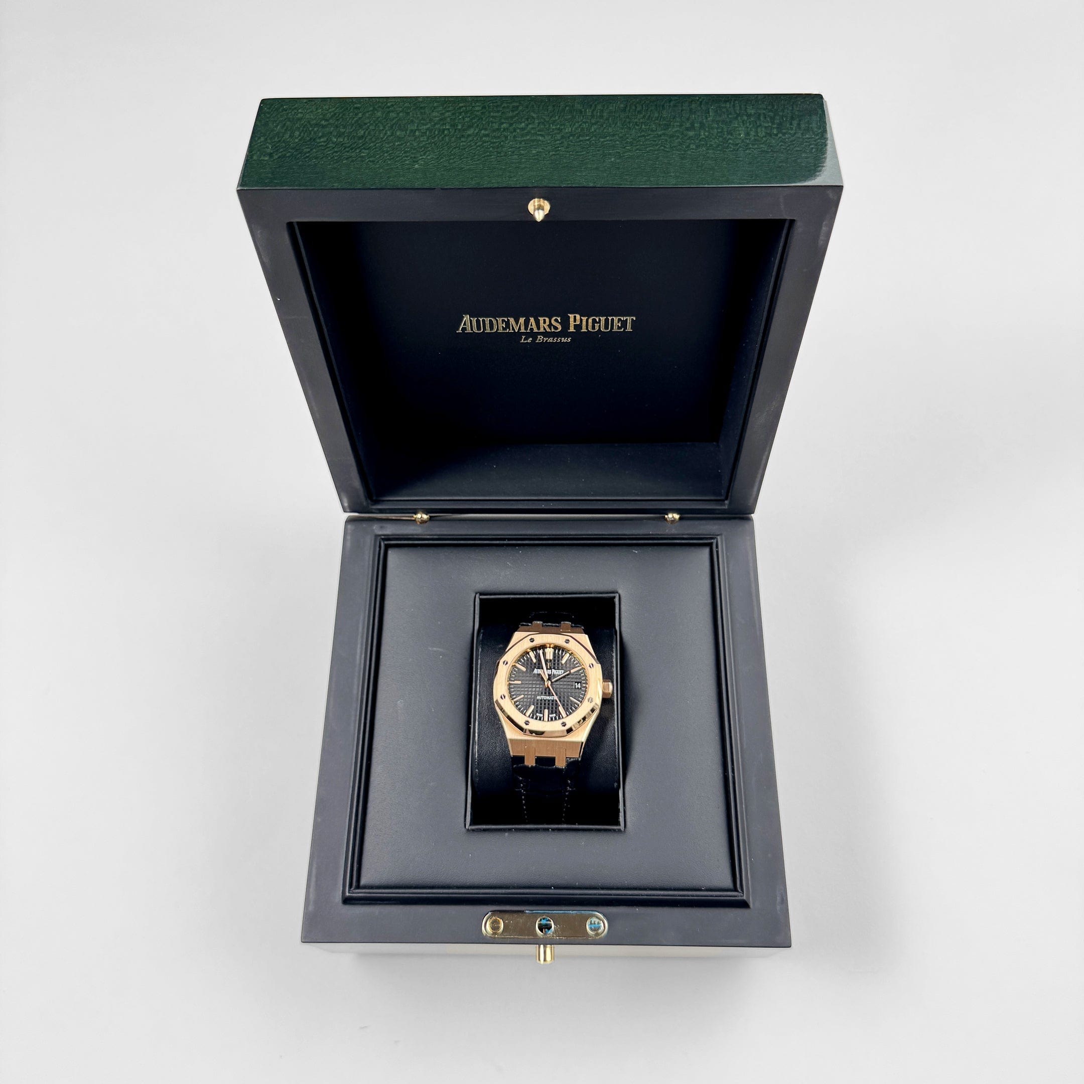 aオーダー品 Audemars Piguet Royal Oak Selfwinding 15450OR.OO.D002CR.01 – Wrist