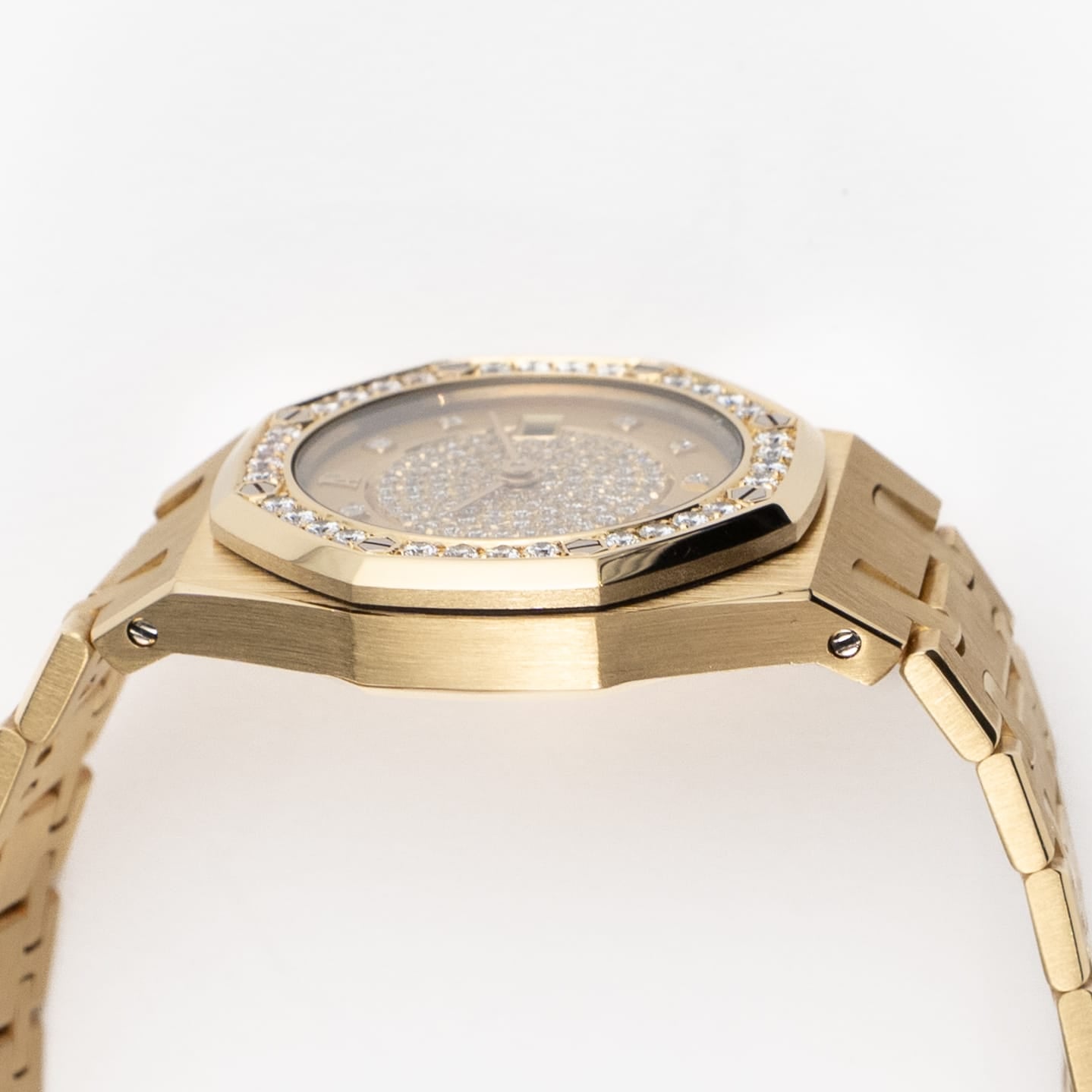 Audemars Piguet Royal Oak Vintage 14587.708 'Ladies' Yellow Gold Champagne Diamond Dial Diamond Bezel (1990)