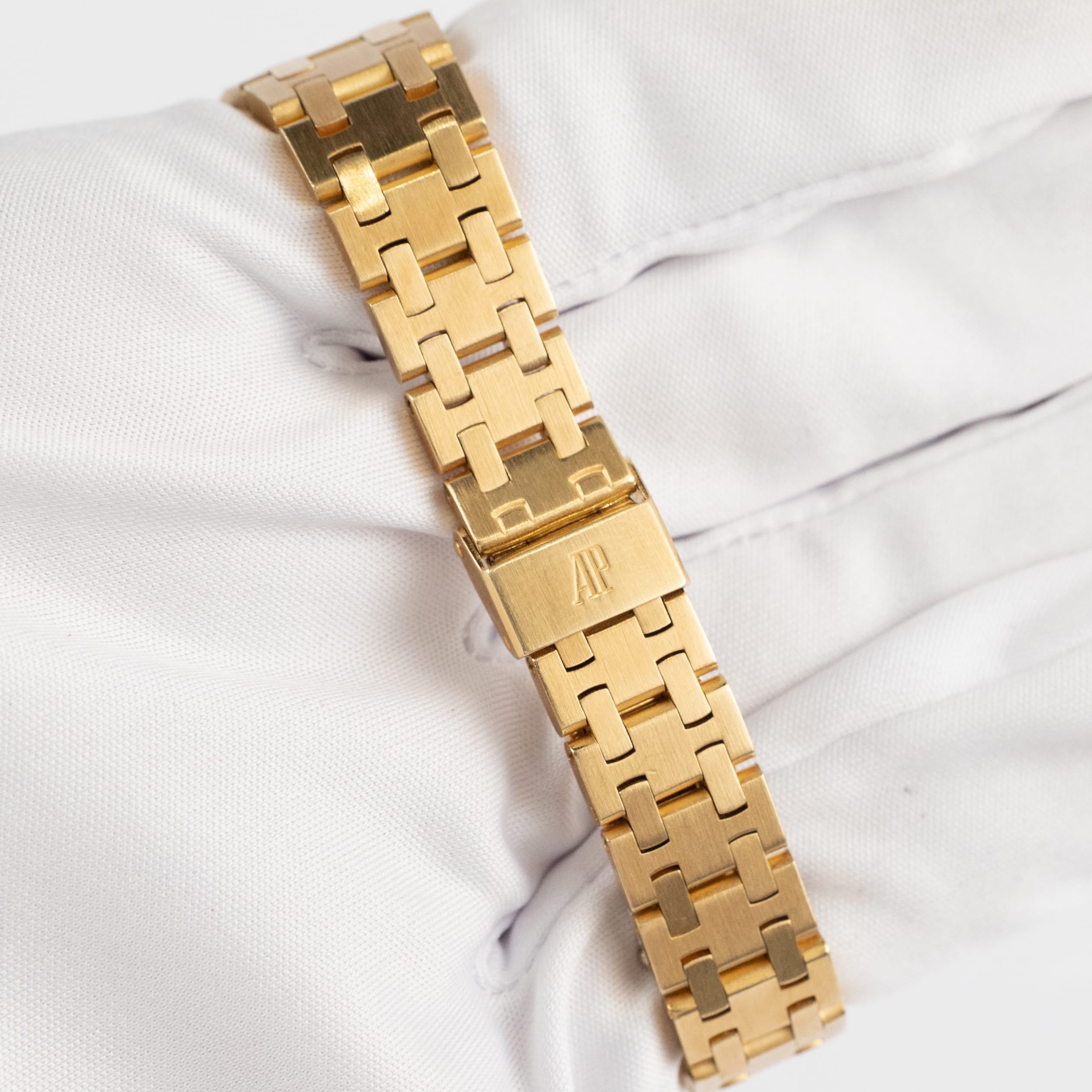 Audemars Piguet Royal Oak Vintage 6164/516 'Ladies' Yellow Gold
