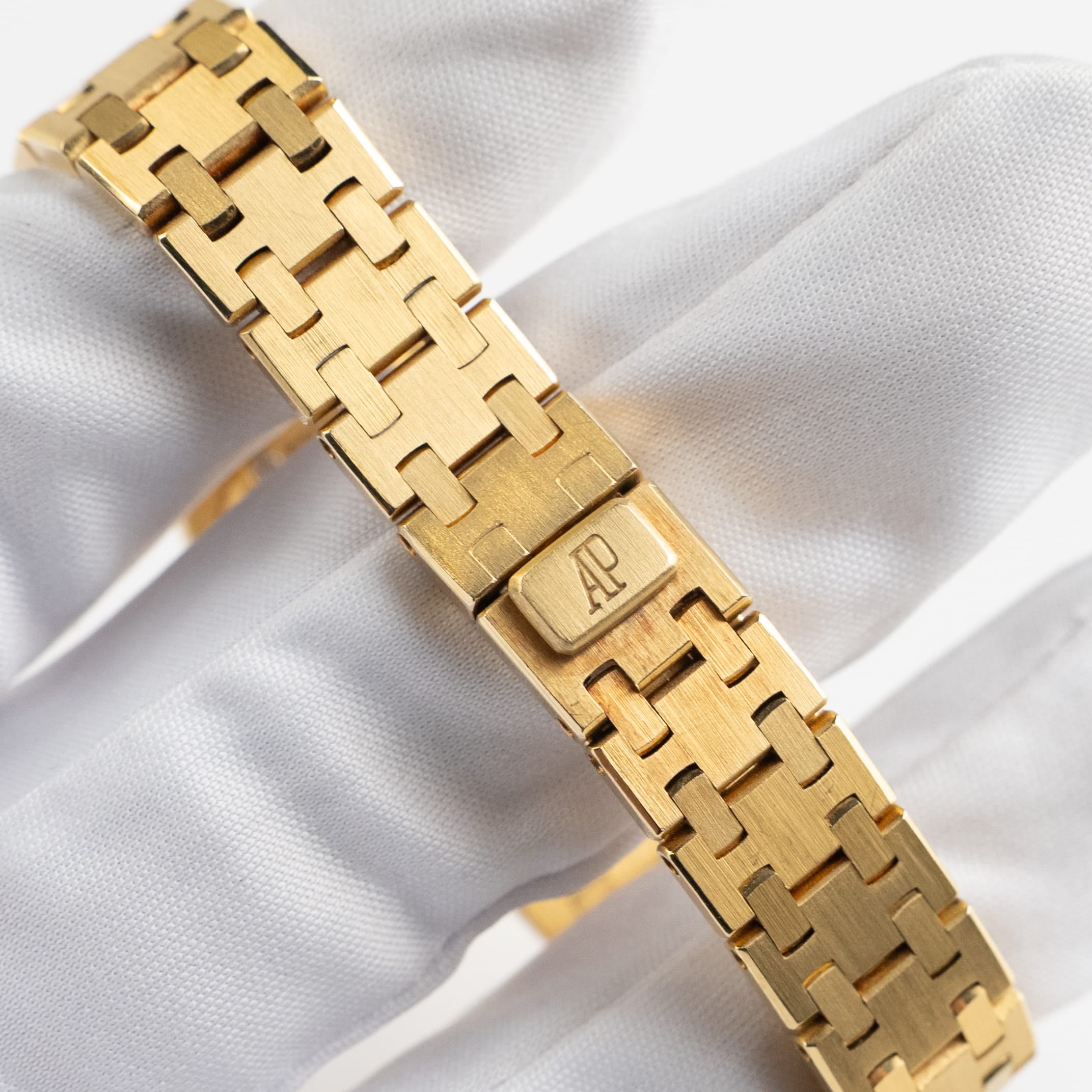 Audemars Piguet Royal Oak Vintage 66464BA.Z.0722BA.01 'Ladies