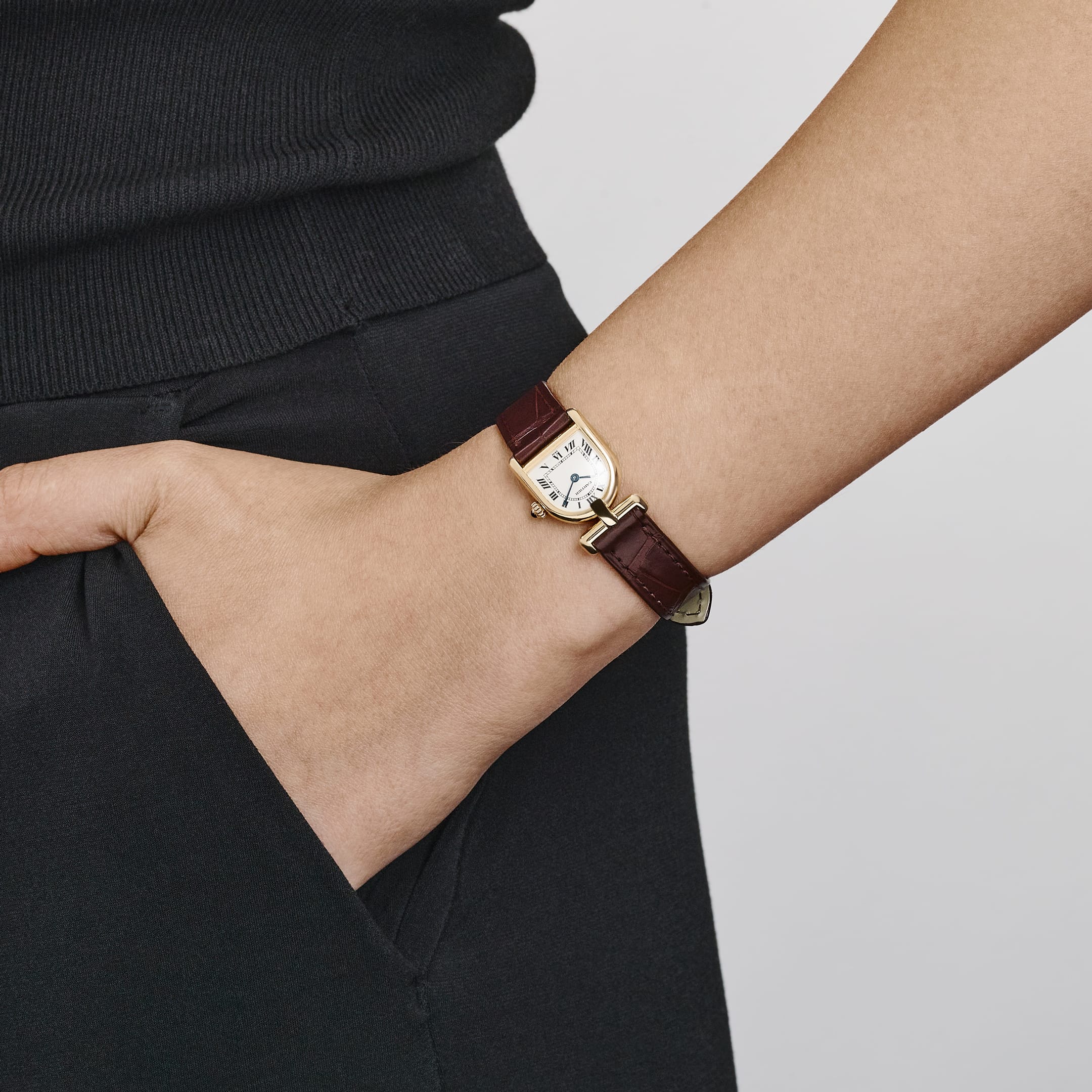 Calories ゴールドライター 38884/24 Cartier Calandre 6603 'Ladies' Yellow Gold White Dial Quartz