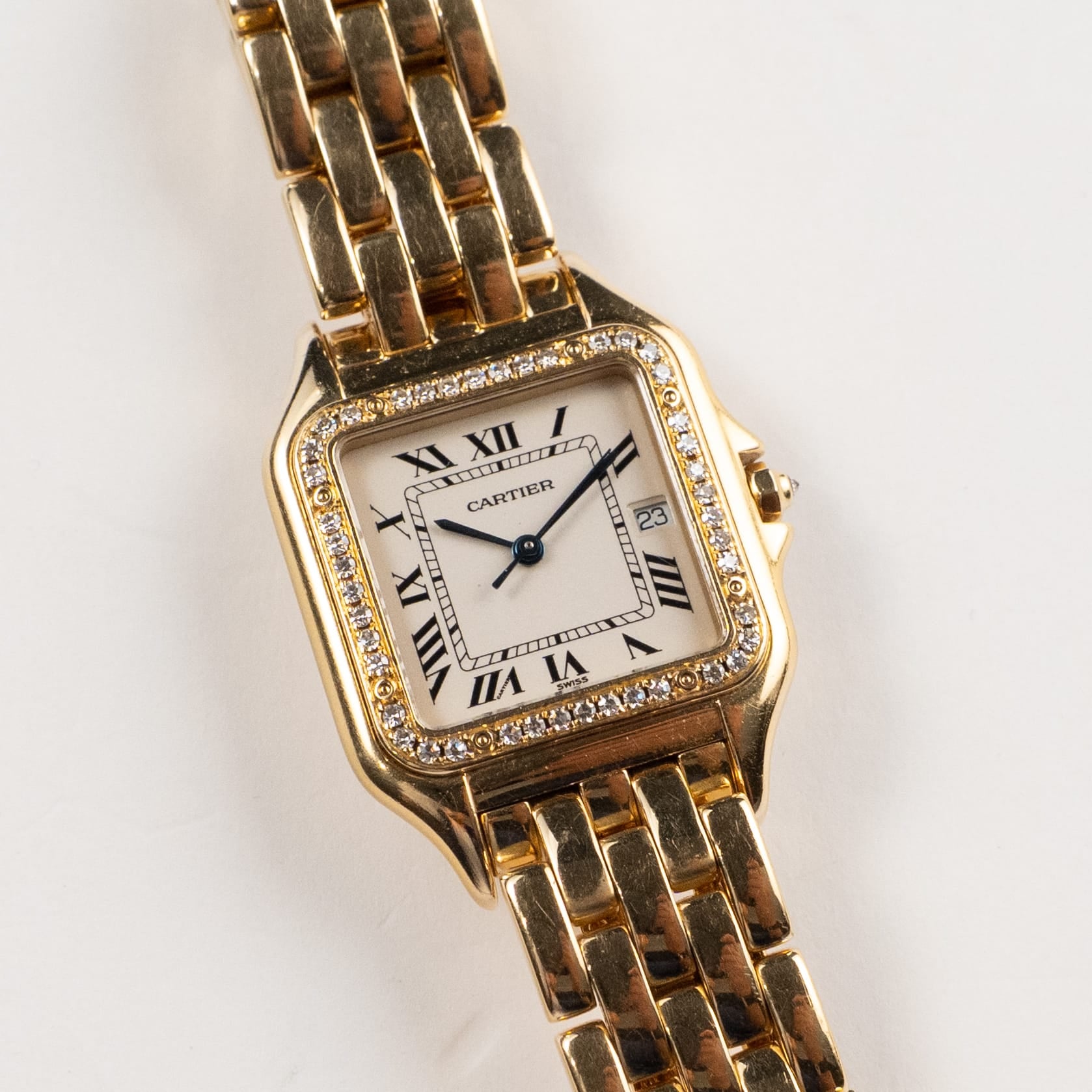 Cartier Panthere 883969 'Ladies' Midsize Yellow Gold White Dial Diamond Bezel Quartz