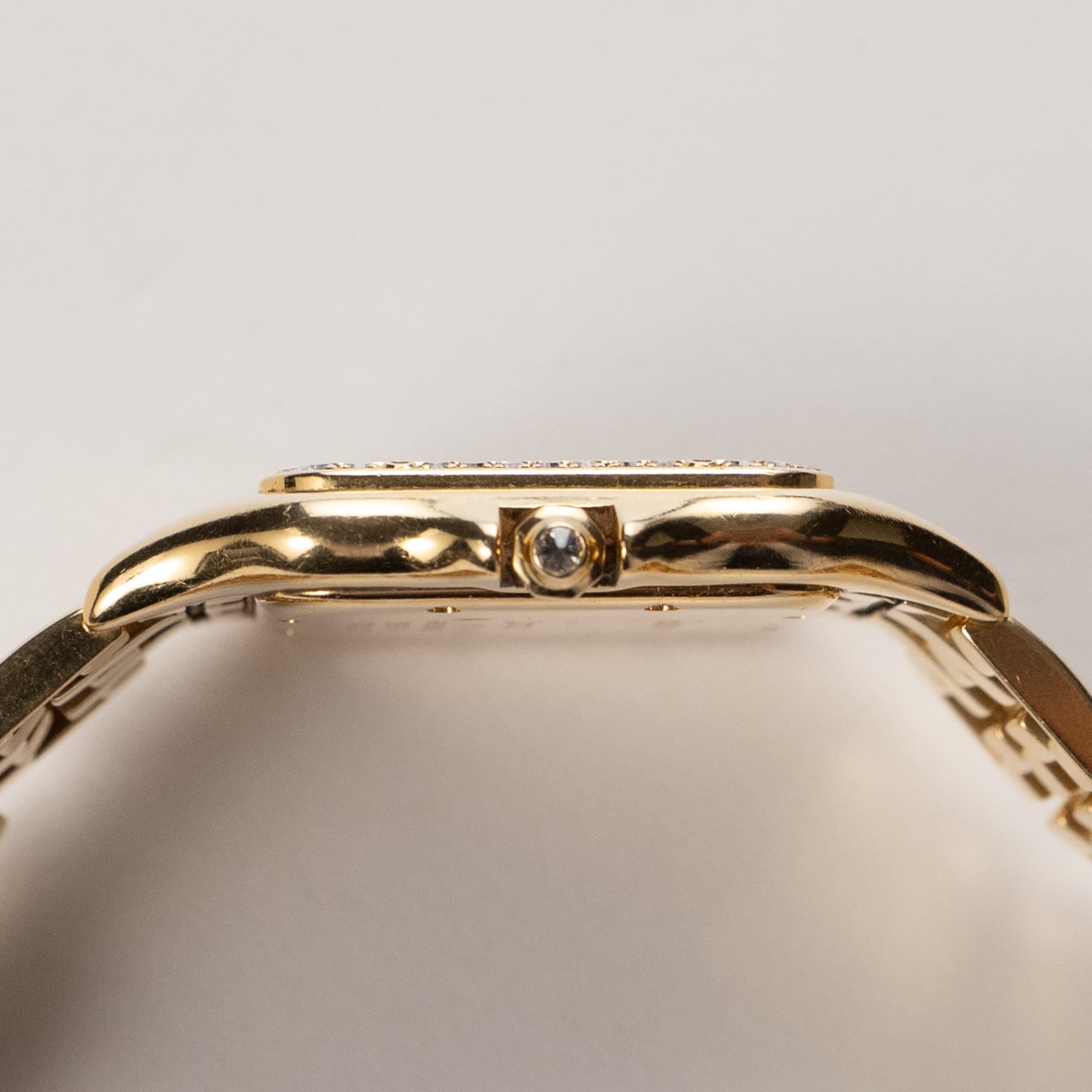 Cartier Panthere 883969 'Ladies' Midsize Yellow Gold White Dial Diamond Bezel Quartz