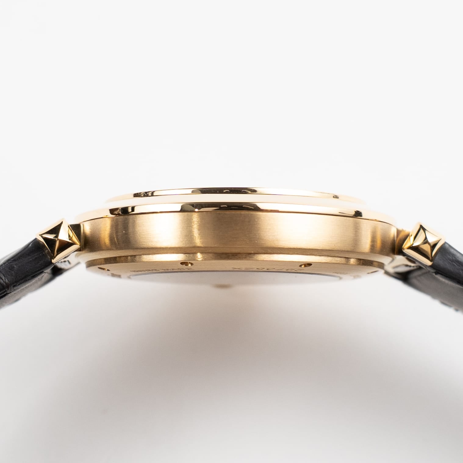 Cartier Pasha WGPA0007 Yellow Gold Silver-White Dial (2020)