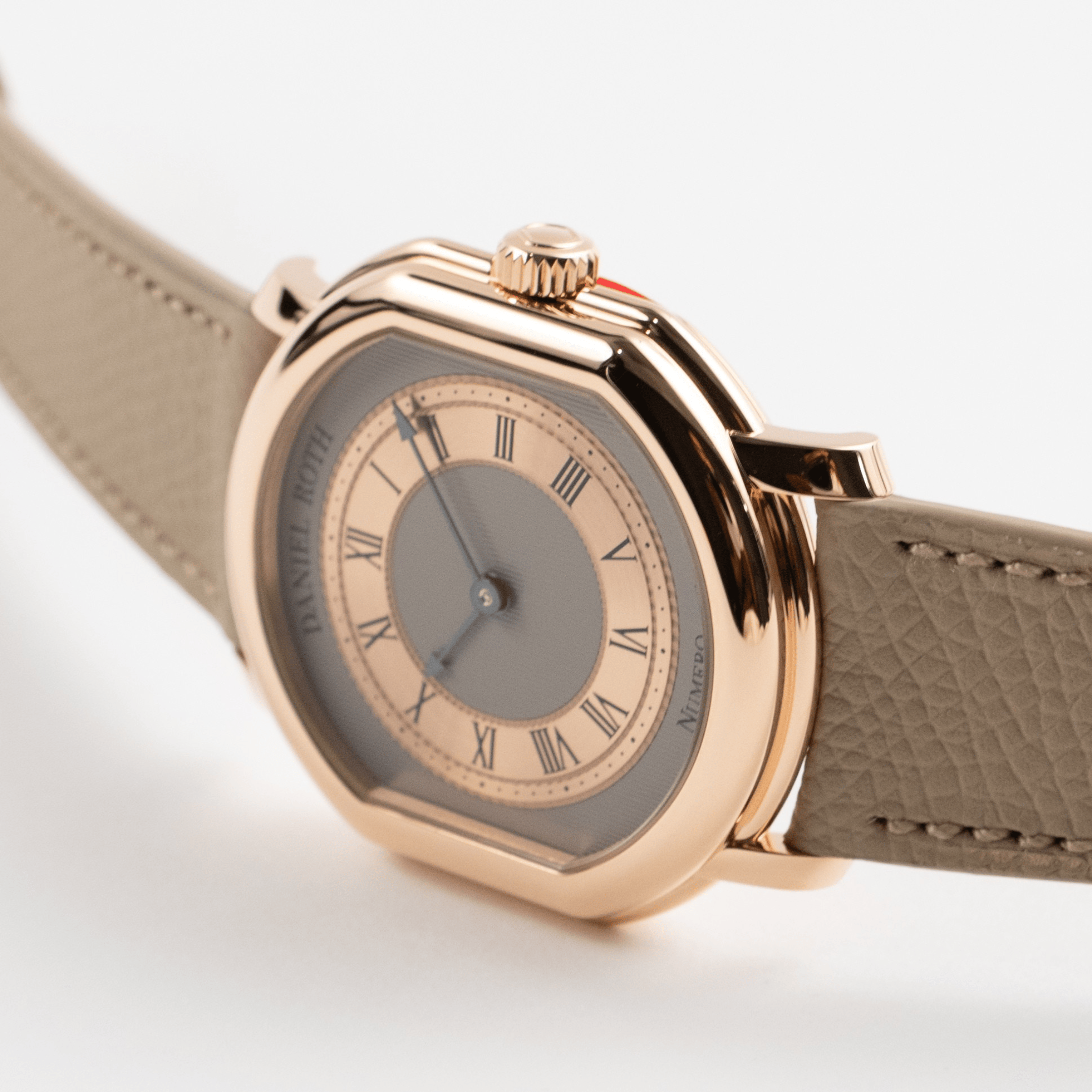 Daniel Roth Extra Plat DBBD01 Rose Gold (2026)