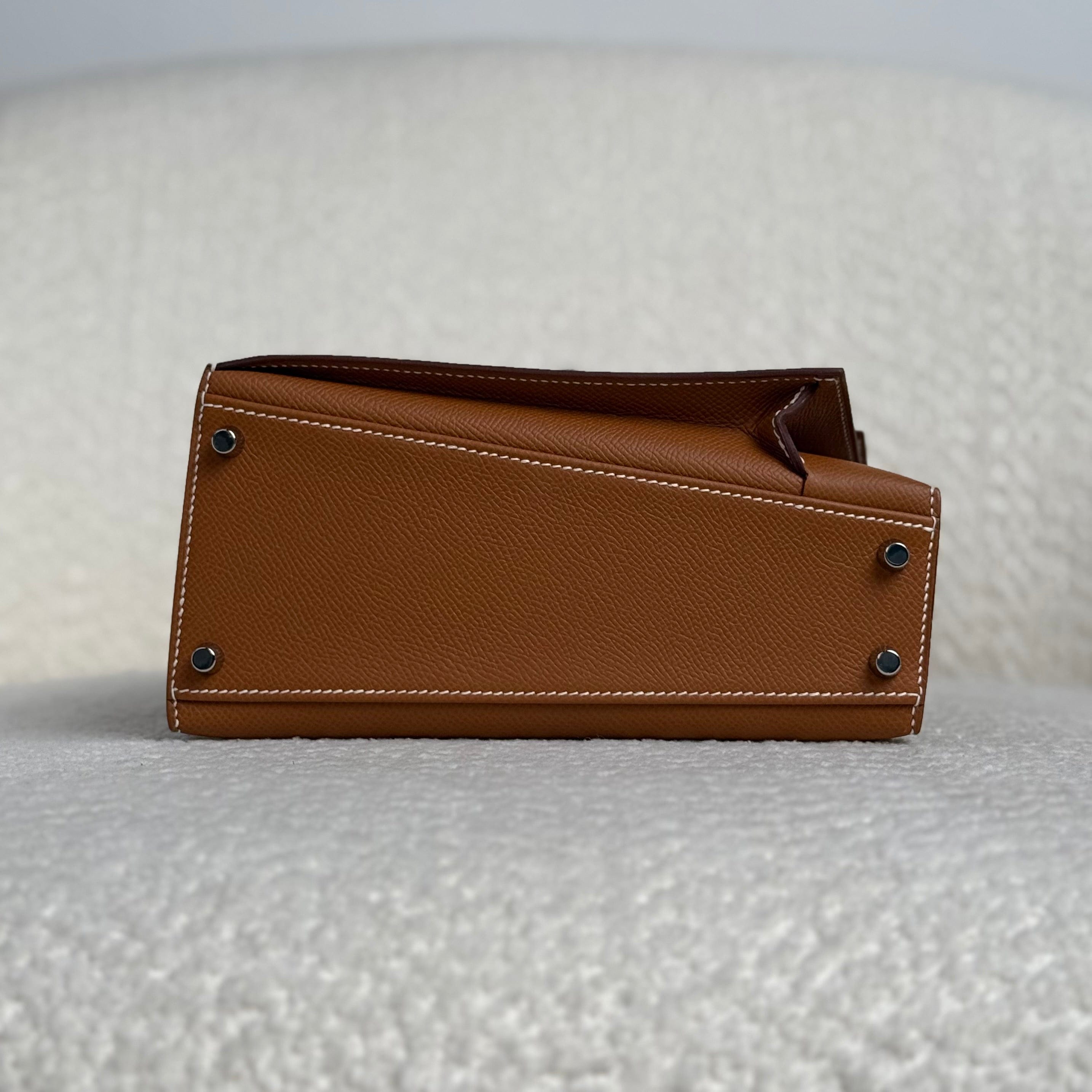 HERMES ブラウンレザー Hermès Kelly 40 Retourne Gris Elephant Matte Porosus Crocodile