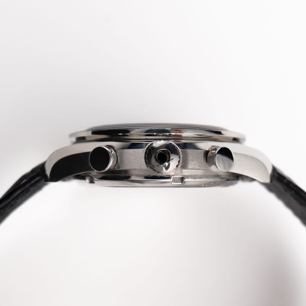 Omega Speedmaster Moonphase 304.30.43.52.01.001 Stainless Steel PVD-Coated Iron Meteorite Dial (2025)