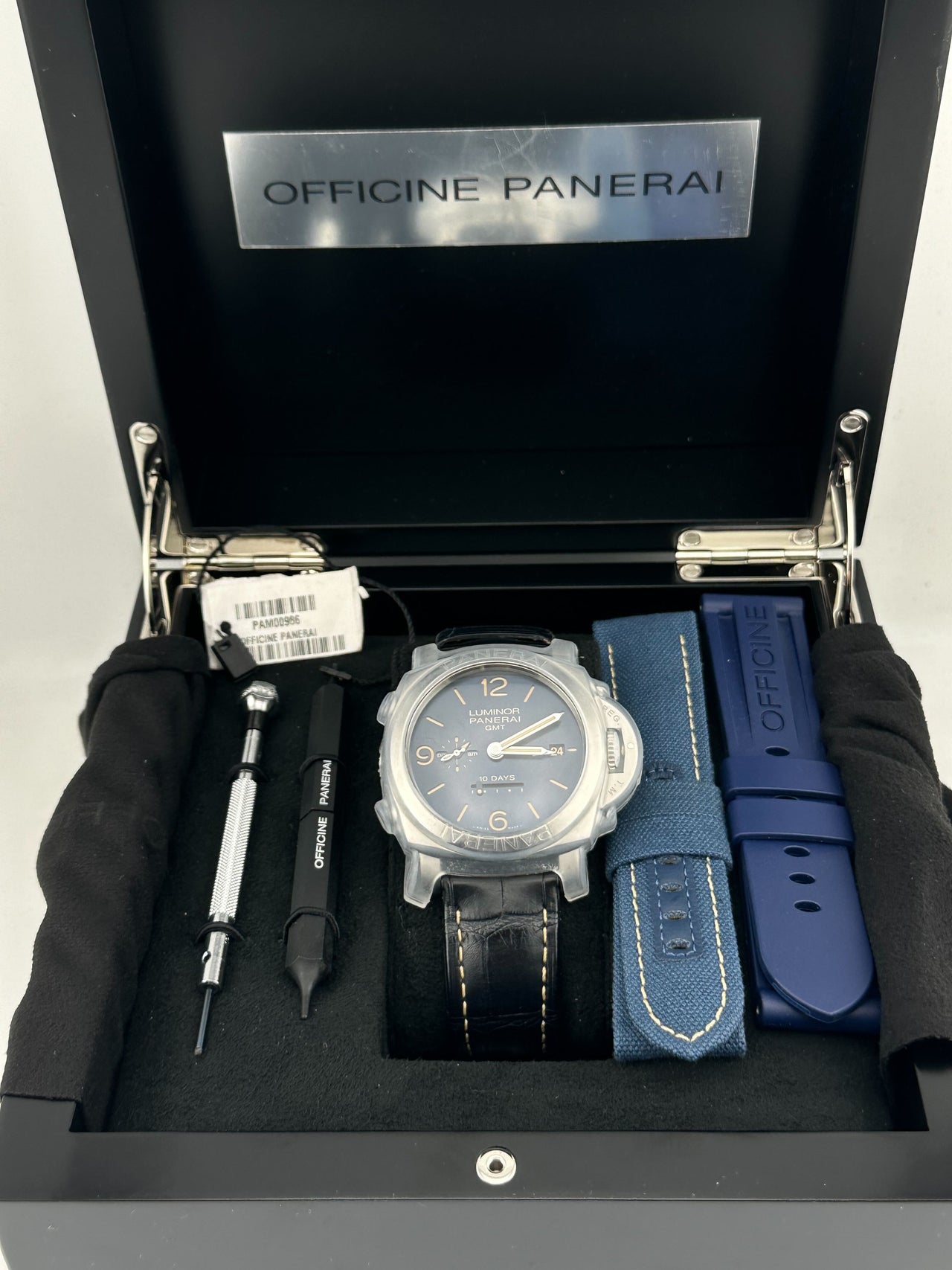 Panerai PAM00986 Luminor 1950 10 Days GMT Design Miami Limited Edition Wrist Aficionado