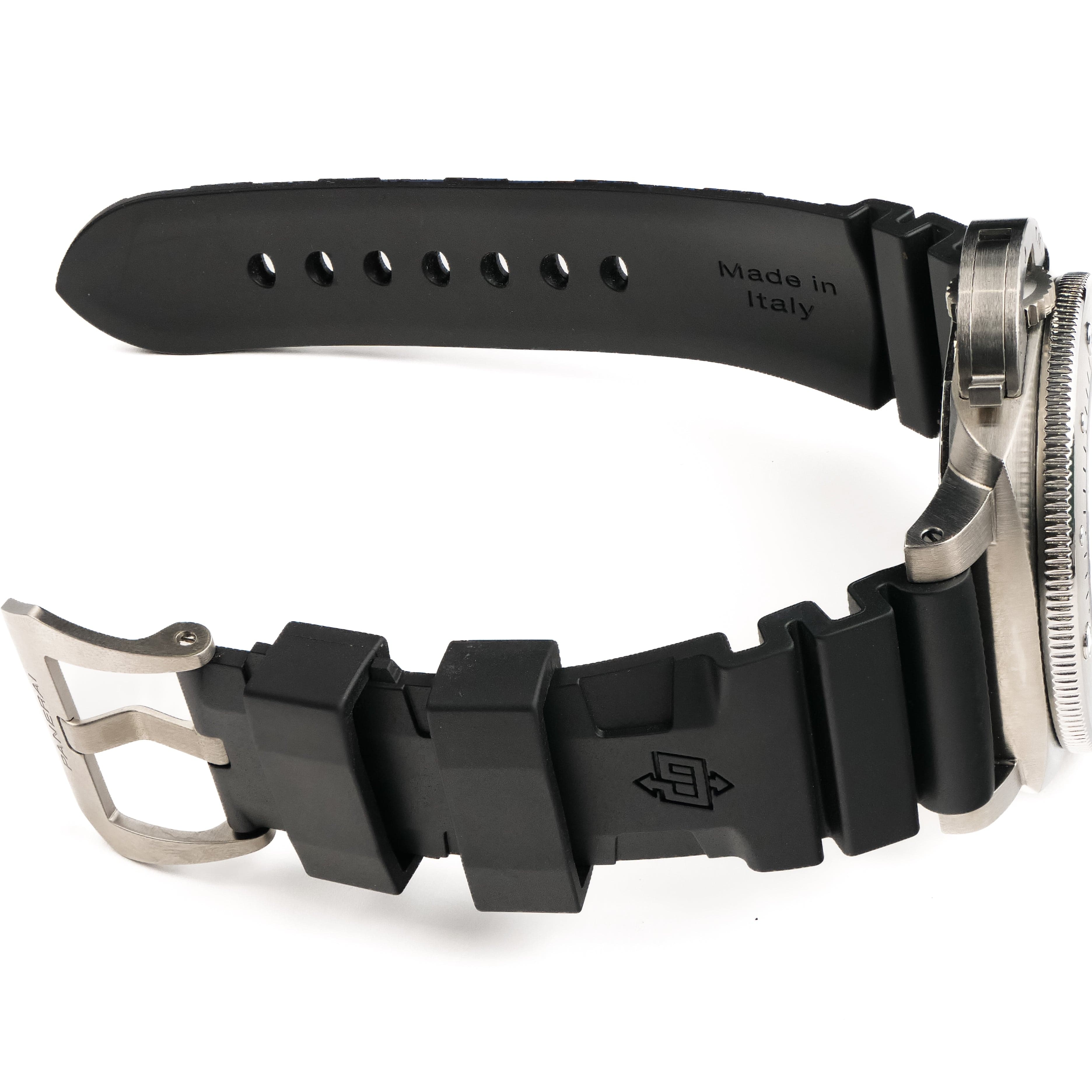 Panerai Submersible PAM02692 BMG-TECH Blue Dial (2024)