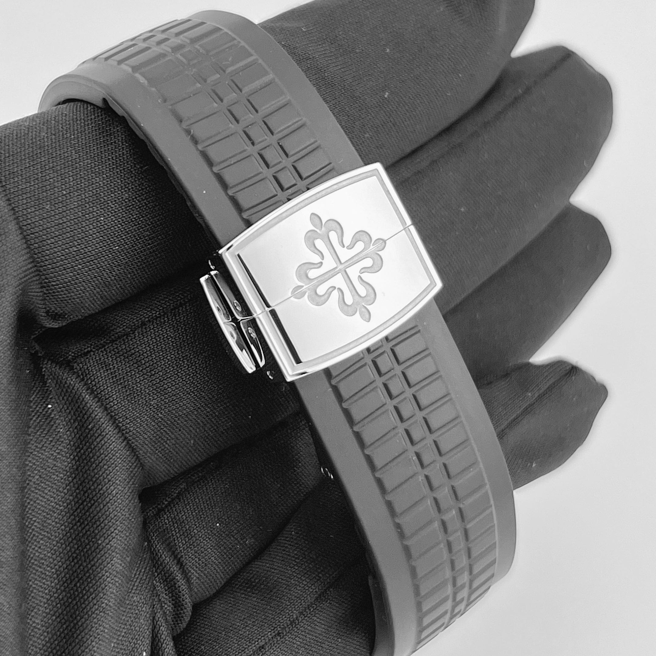 Patek Philippe Aquanaut 5167A-001 'Tiffany & Co.' Stainless Steel Black Dial