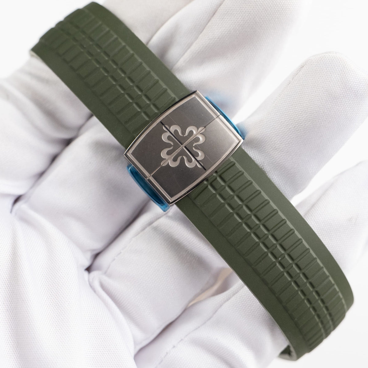Patek Philippe Aquanaut 5168G-010 'Jumbo' White Gold Khaki Green (2025)
