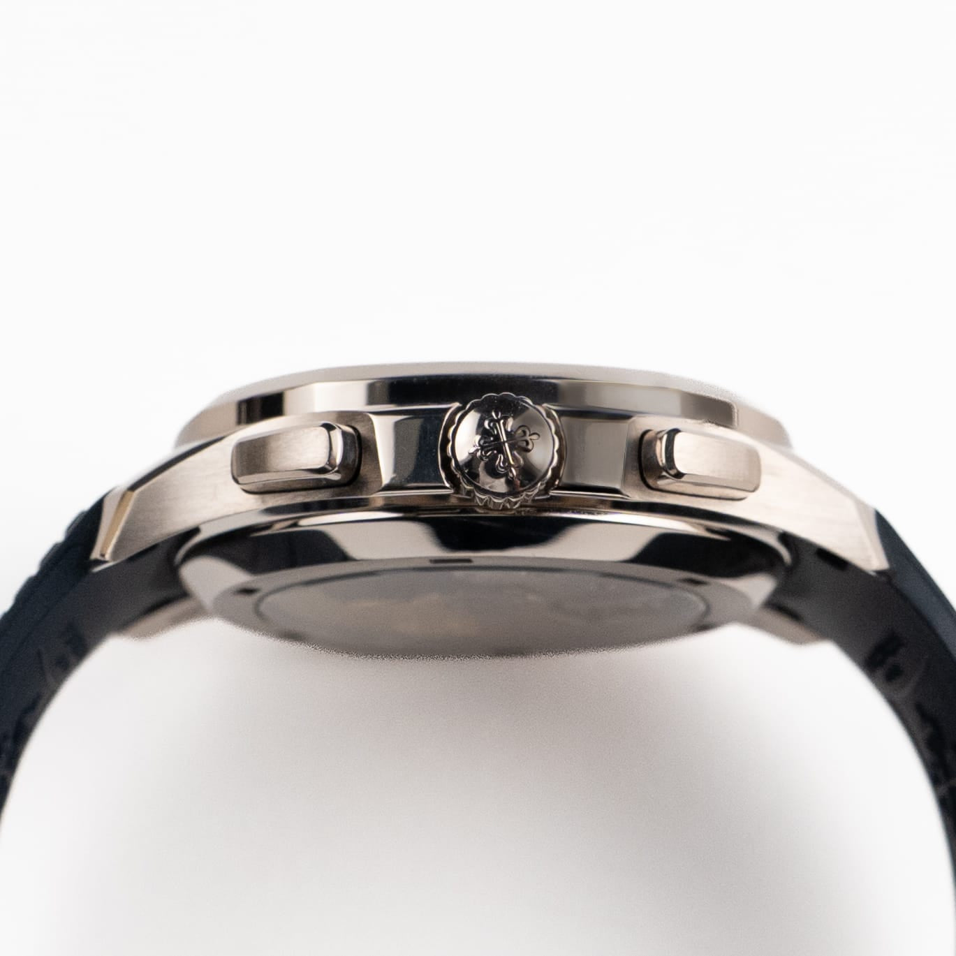 Patek Philippe Aquanaut 5968G-001 White Gold Blue Dial (2023)