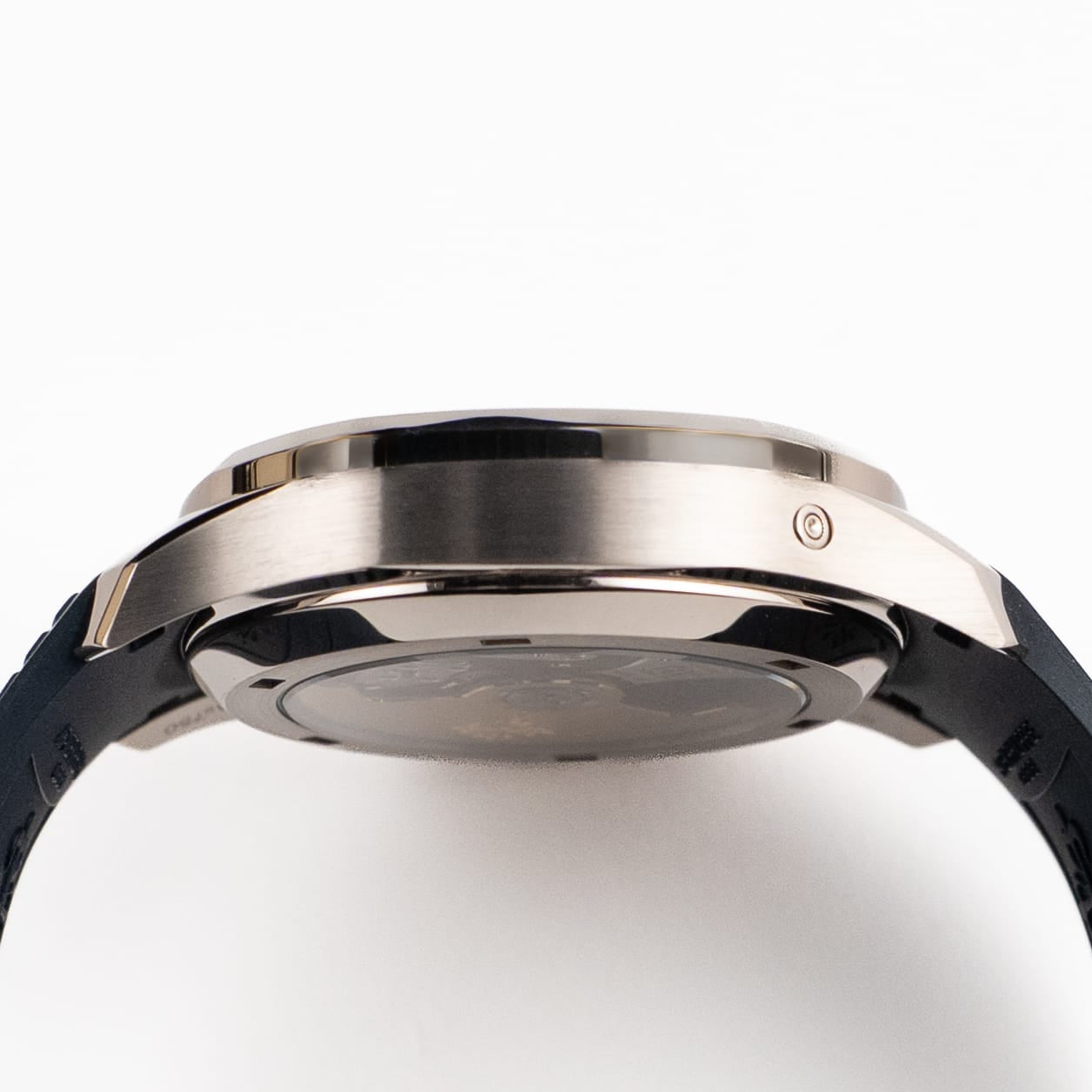 Patek Philippe Aquanaut 5968G-001 White Gold Blue Dial (2023)