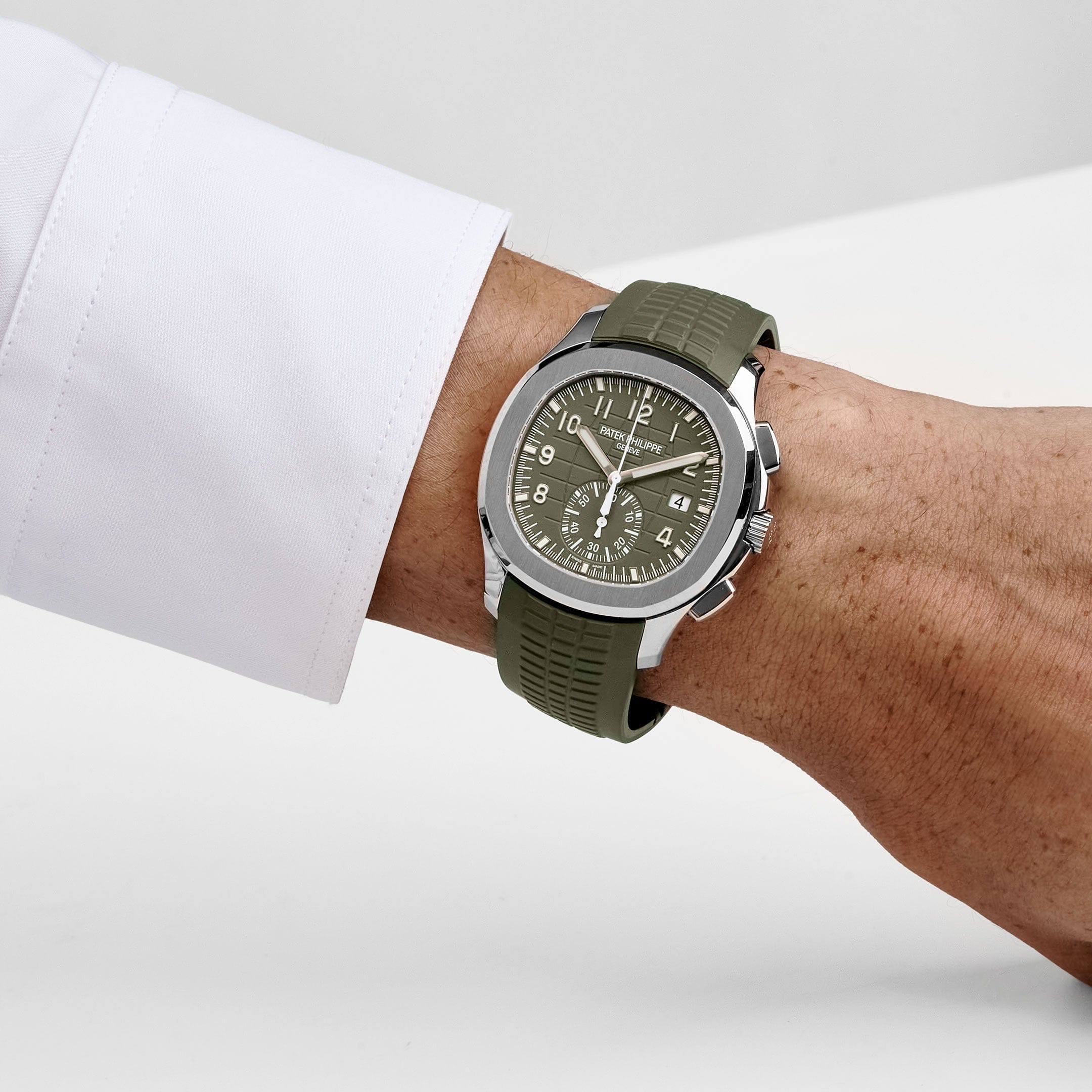 Patek Philippe Aquanaut 5968G-010 Chronograph White Gold Khaki Green Dial (2021)