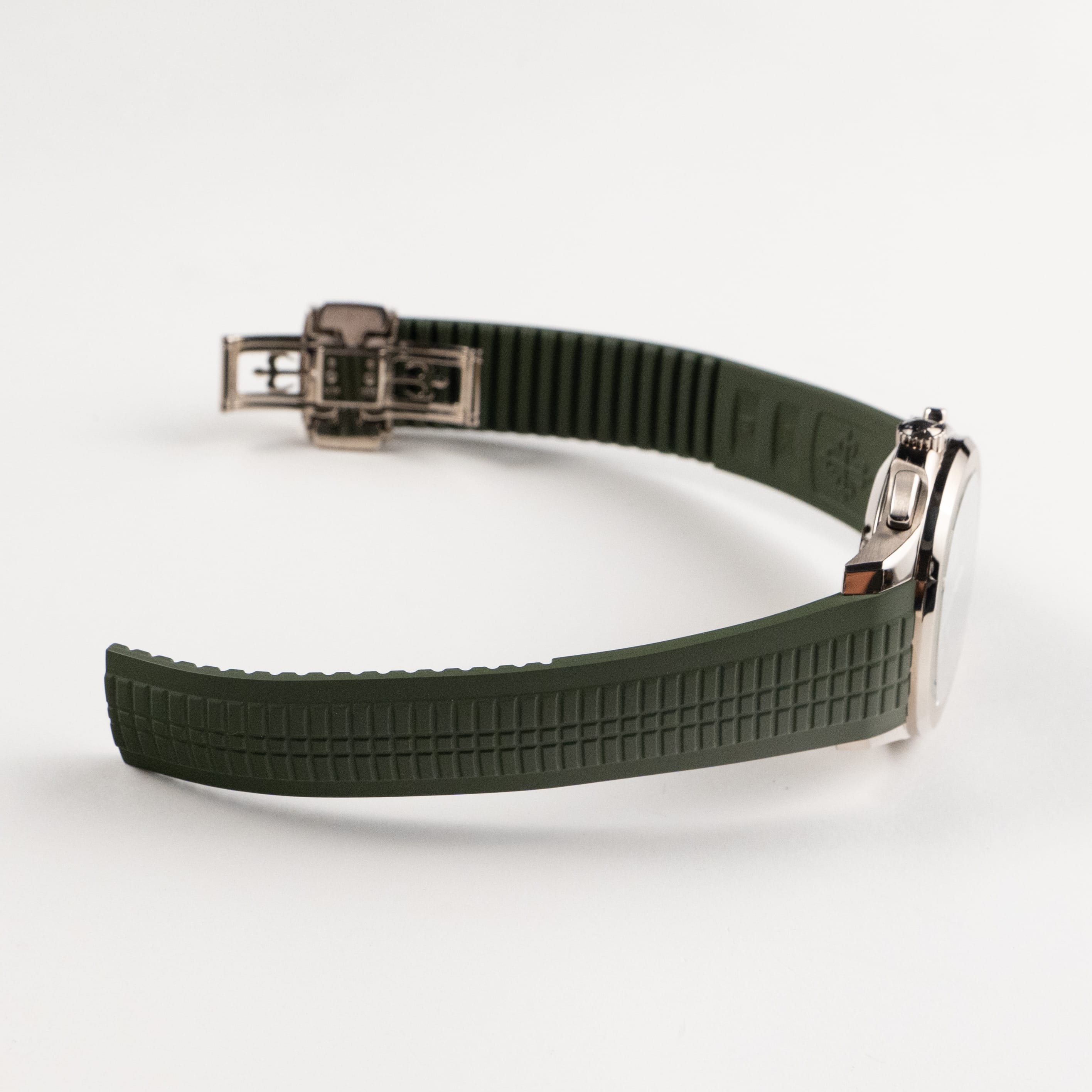 Patek Philippe Aquanaut 5968G-010 Chronograph White Gold Khaki Green Dial (2021)