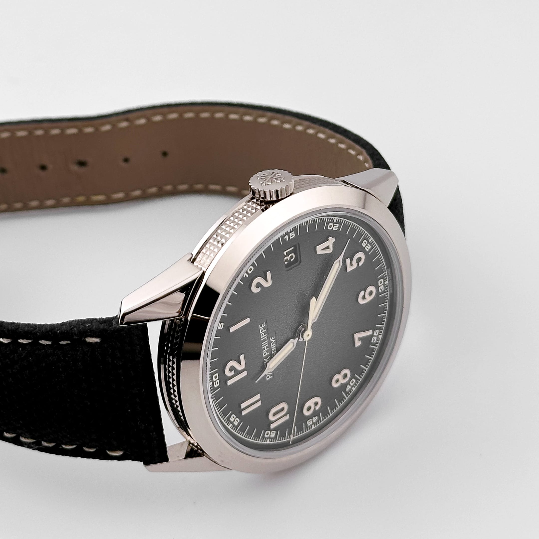 Patek Philippe Calatrava 5226G-001 White Gold Charcoal Dial Date (2025)