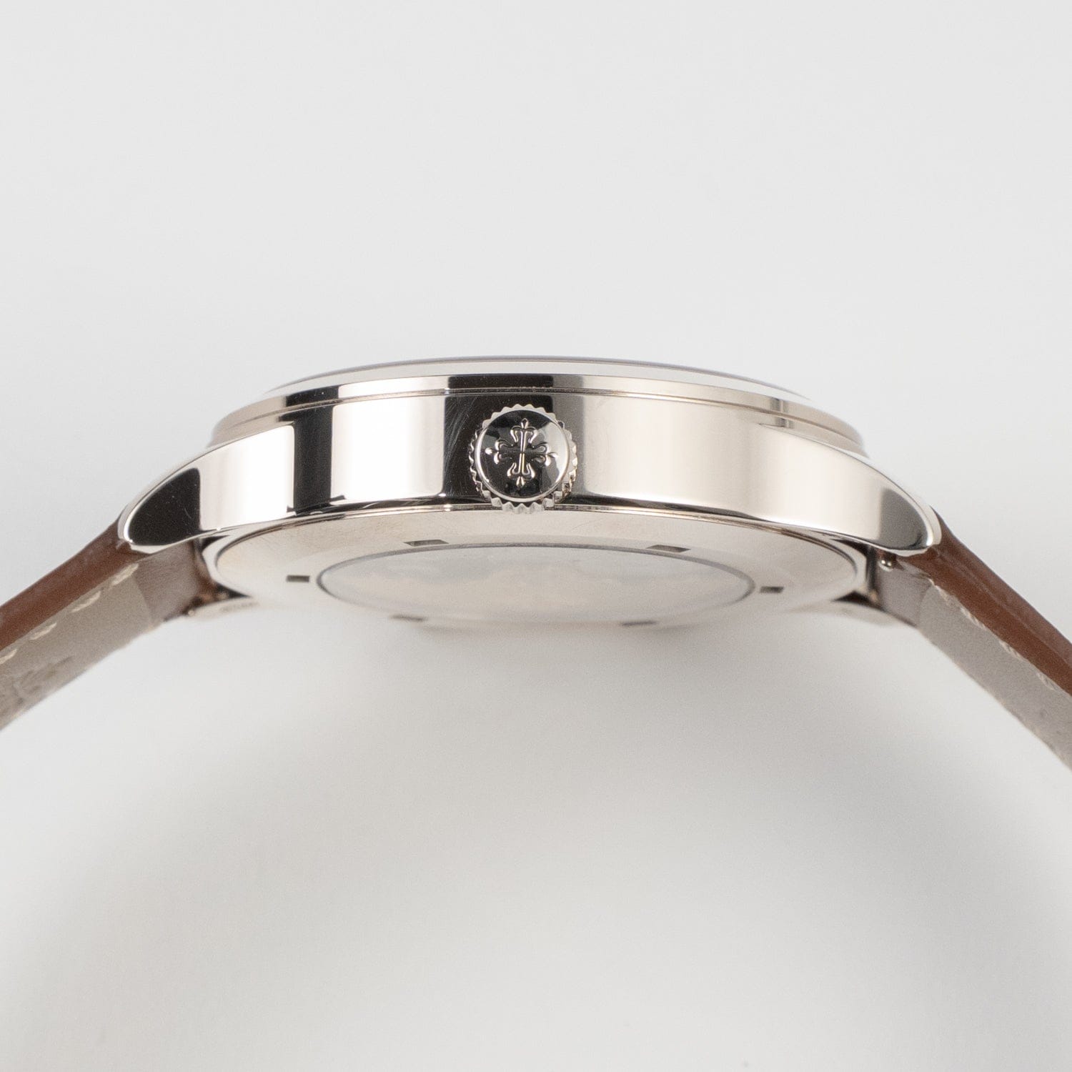 Patek Philippe Calatrava 5524G-001 'Pilot' Travel Time White Gold Blue Dial (2024)