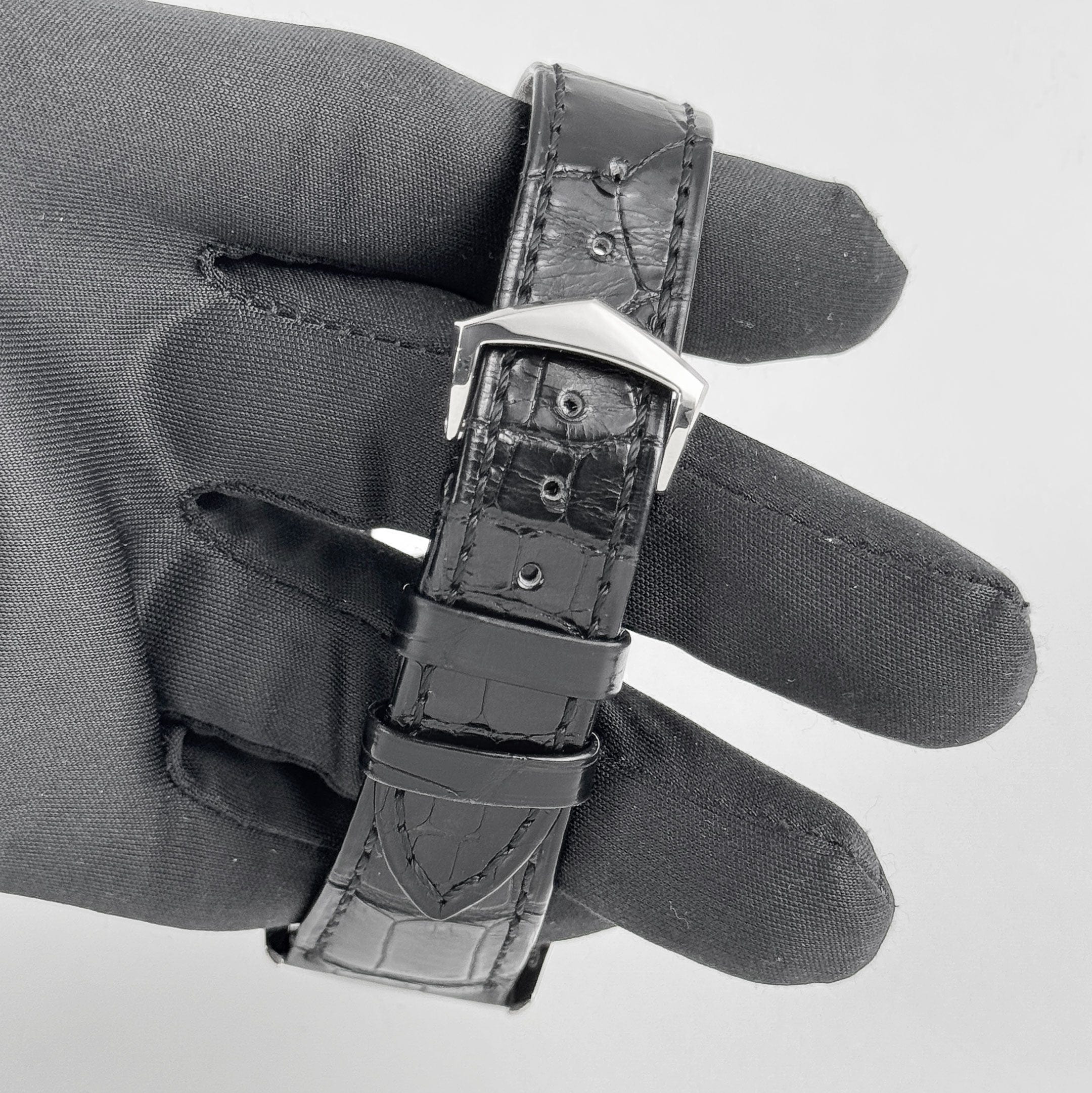 Patek Philippe Calatrava 6000G-001 White Gold Black Dial (2007)