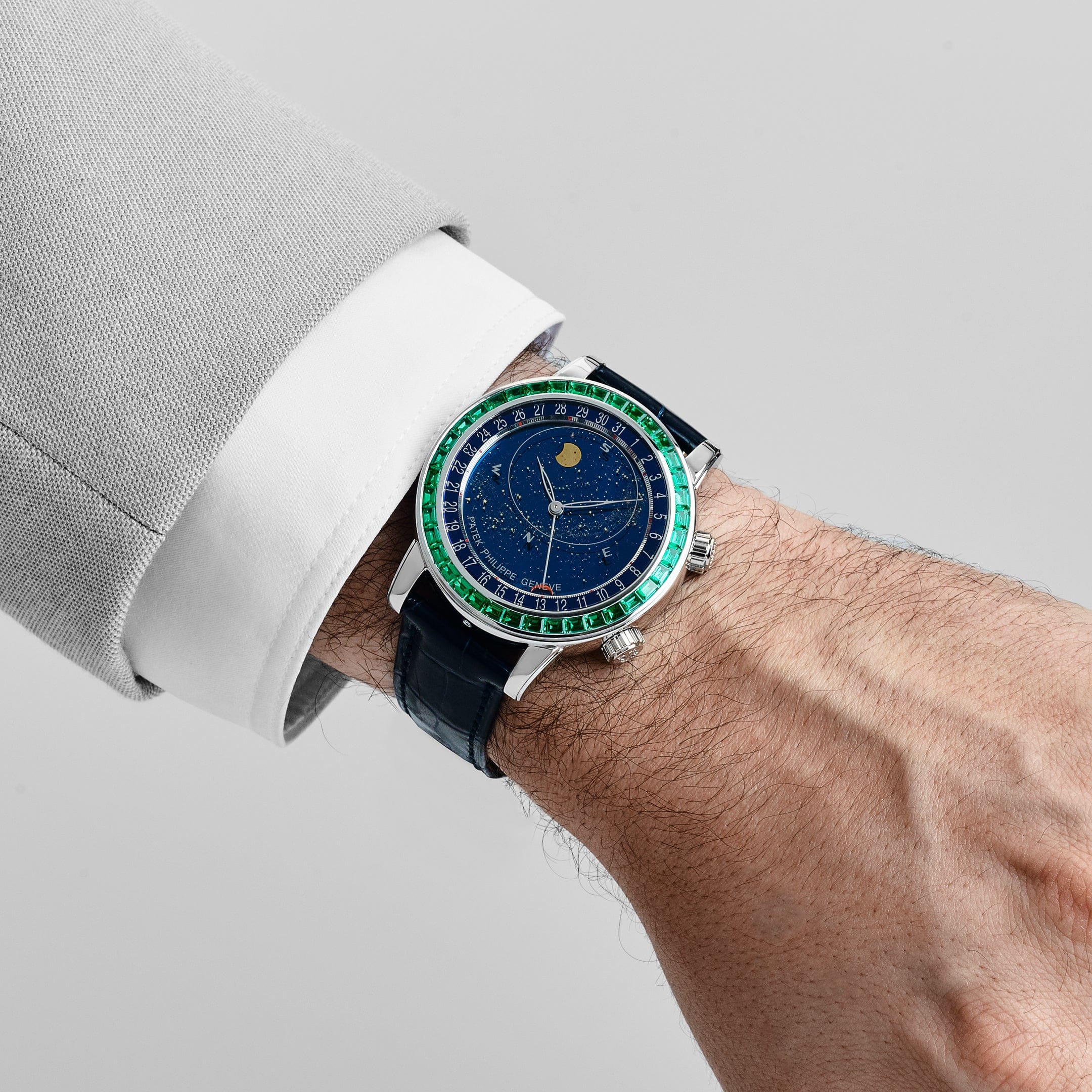 Patek Philippe Celestial Joaillerie Grand Complications 6104/13P-010 Platinum Blue Dial Emerald Bezel (2025)