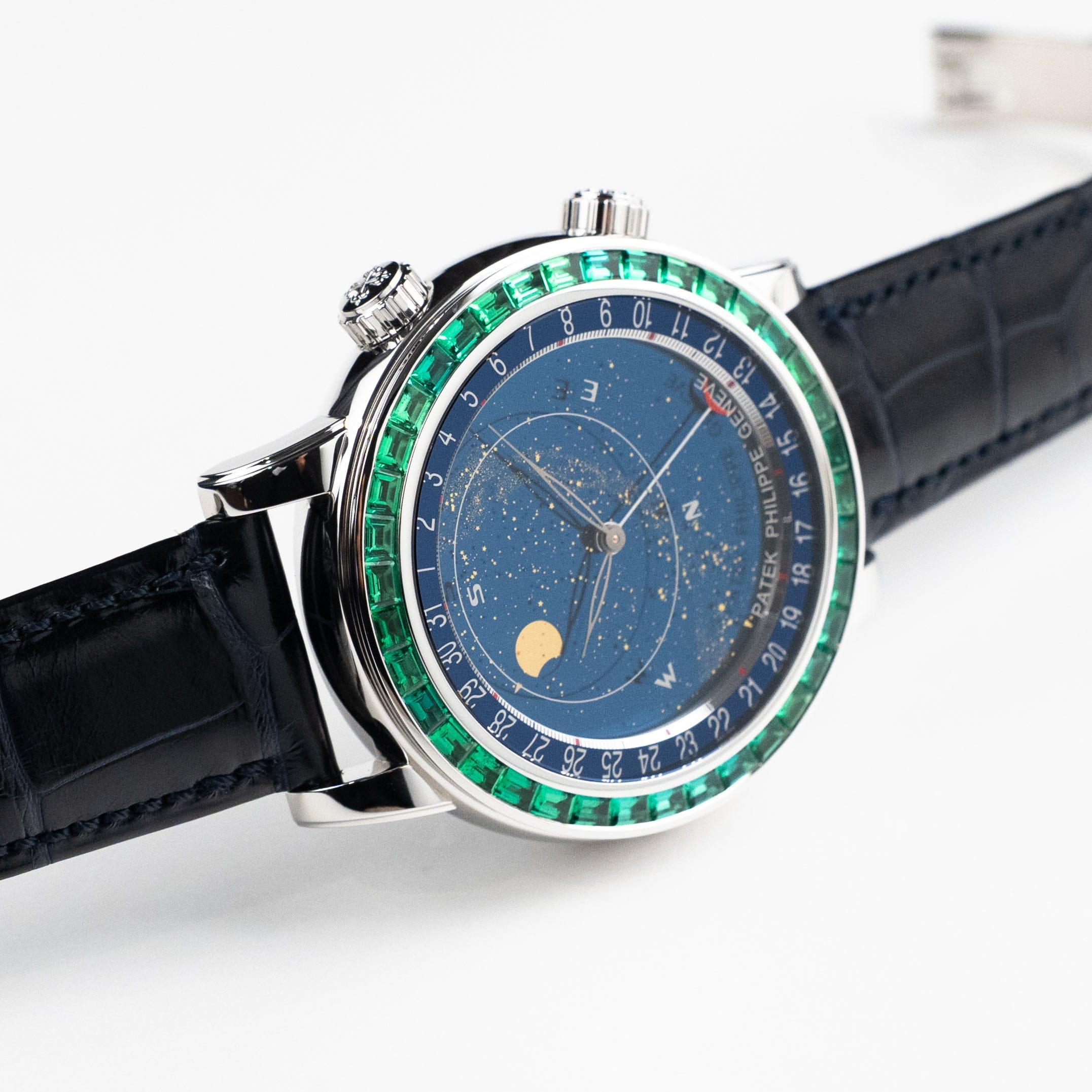 Patek Philippe Celestial Joaillerie Grand Complications 6104/13P-010 Platinum Blue Dial Emerald Bezel (2025)