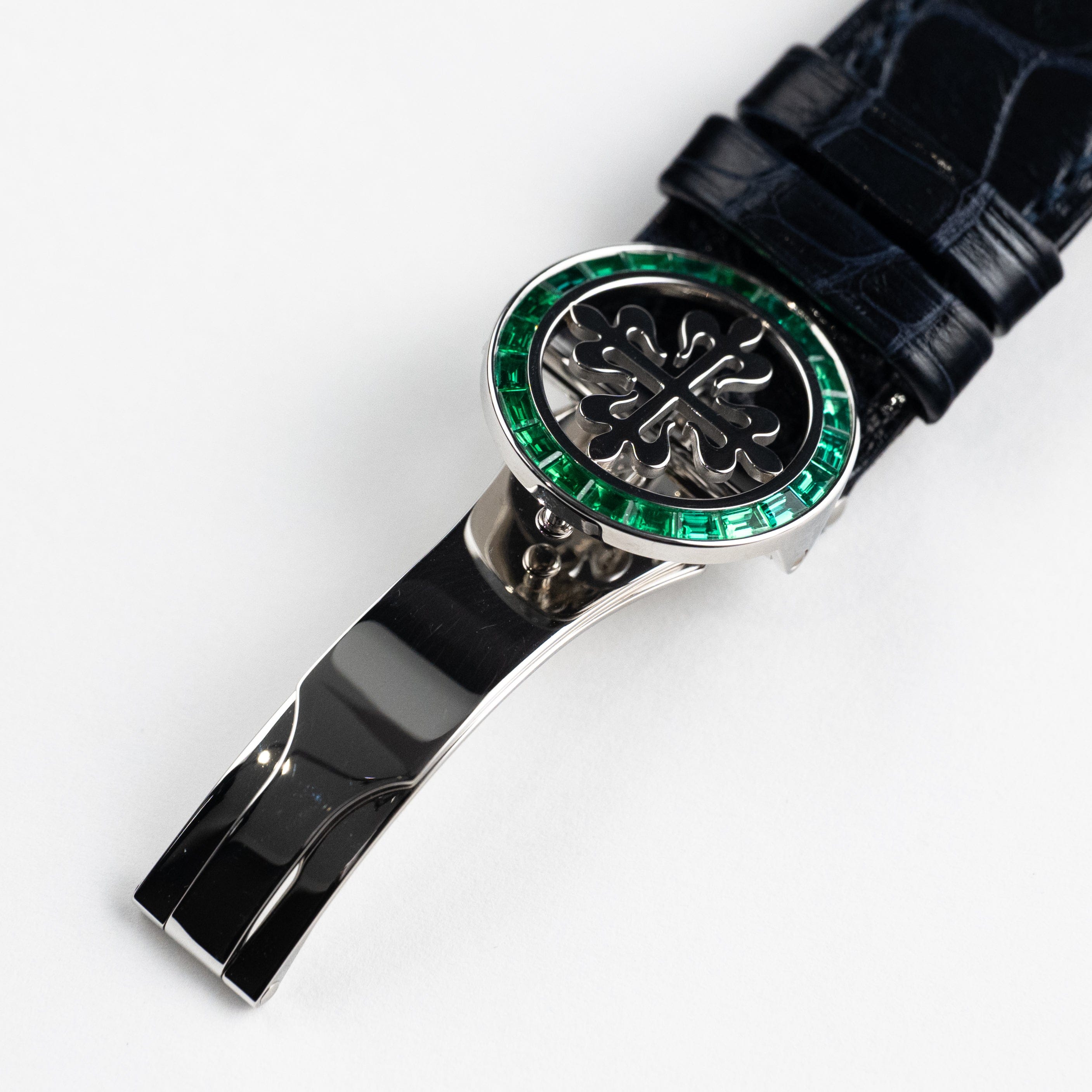 Patek Philippe Celestial Joaillerie Grand Complications 6104/13P-010 Platinum Blue Dial Emerald Bezel (2025)