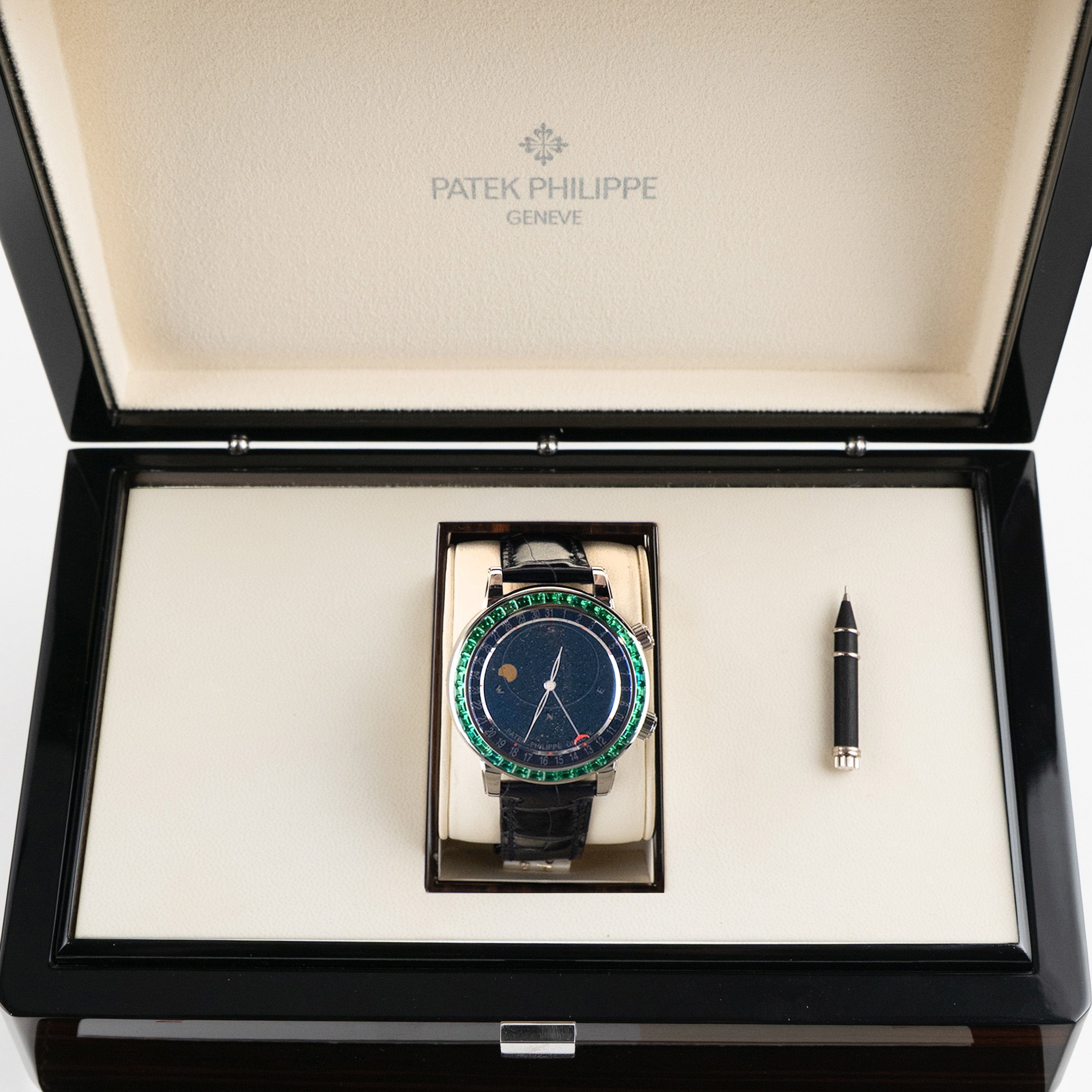 Patek Philippe Celestial Joaillerie Grand Complications 6104/13P-010 Platinum Blue Dial Emerald Bezel (2025)