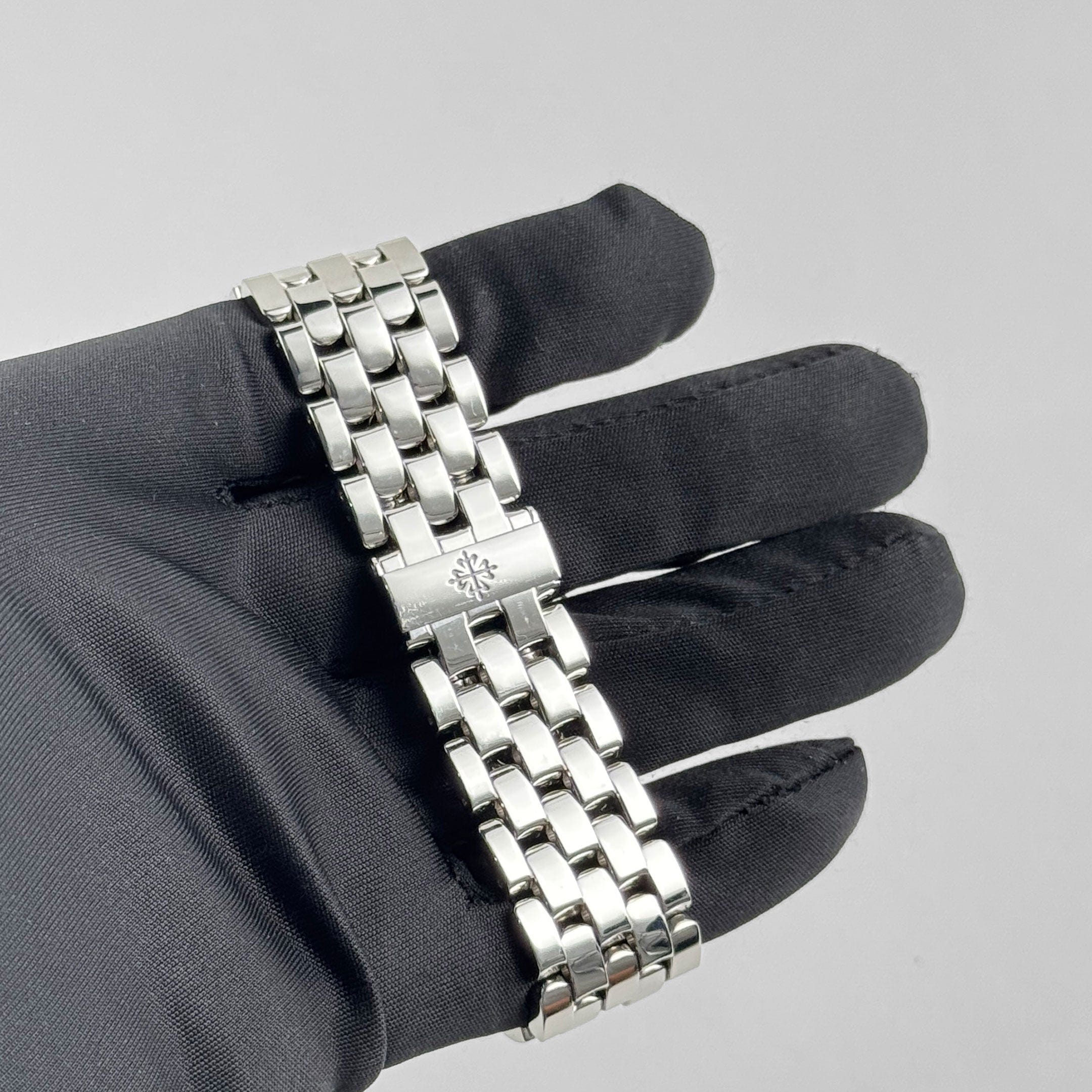 Patek Philippe Complications 5131/1P-001 World Time Platinum (2017)